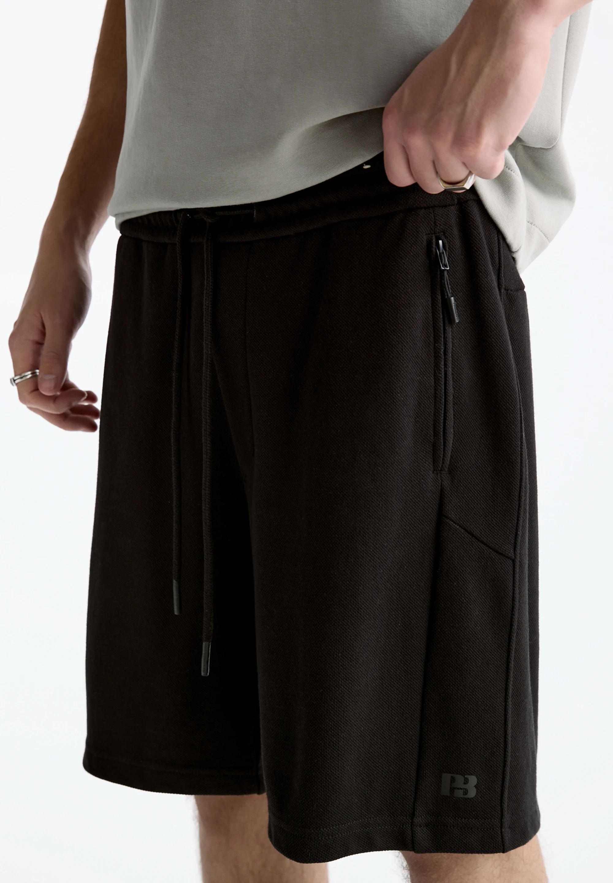 PULL&BEAR JOGGER - BERMUDA - Pantalón deportivo