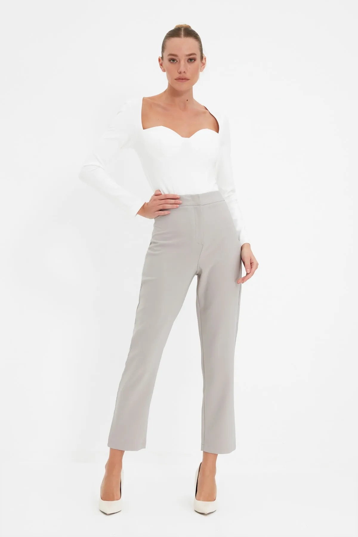 Trendyol Collection  Graue gewebte Zigarettenhose TWOSS20PL0075