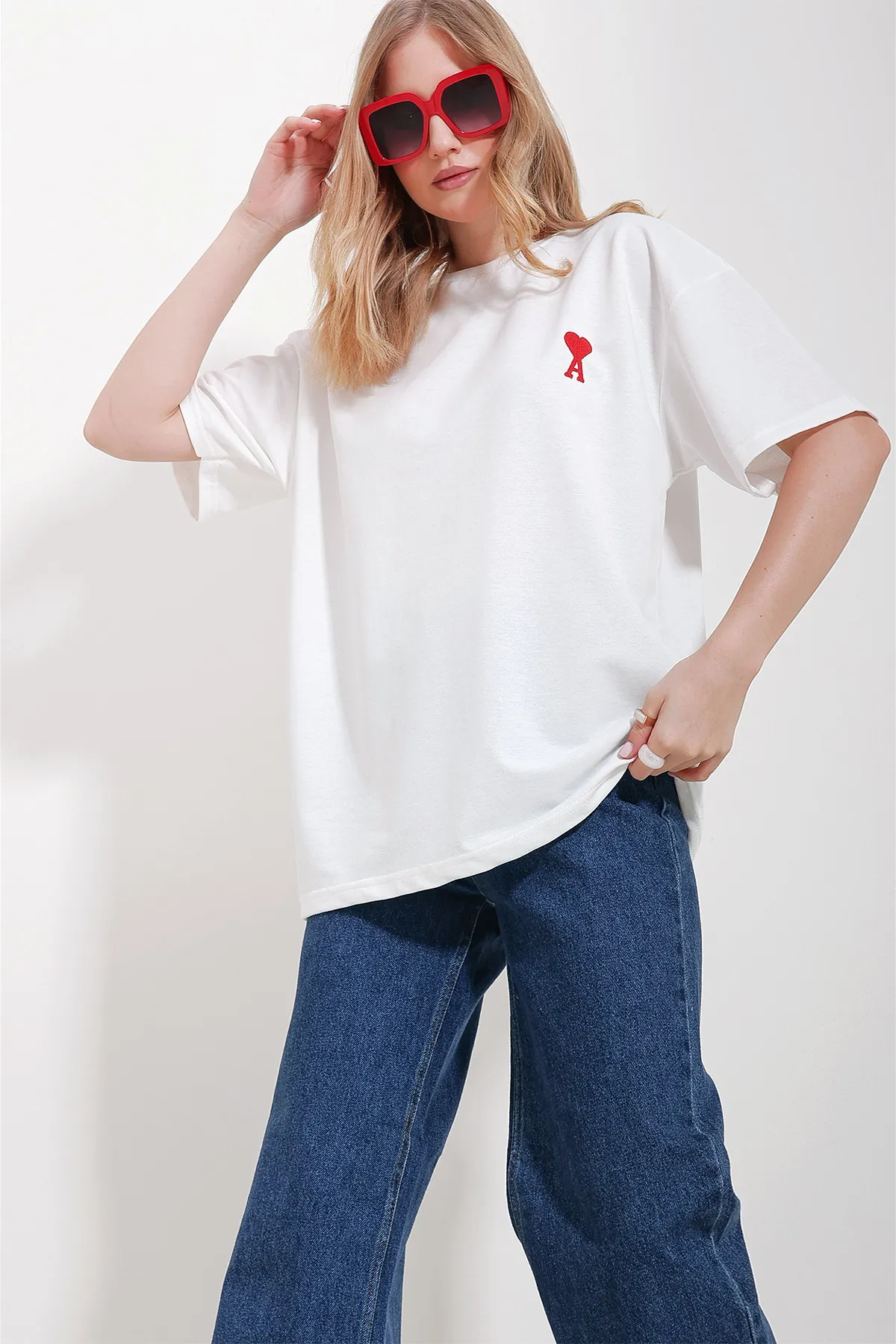 Trend Alaçatı Stili  T-Shirt - Weiß - Oversized