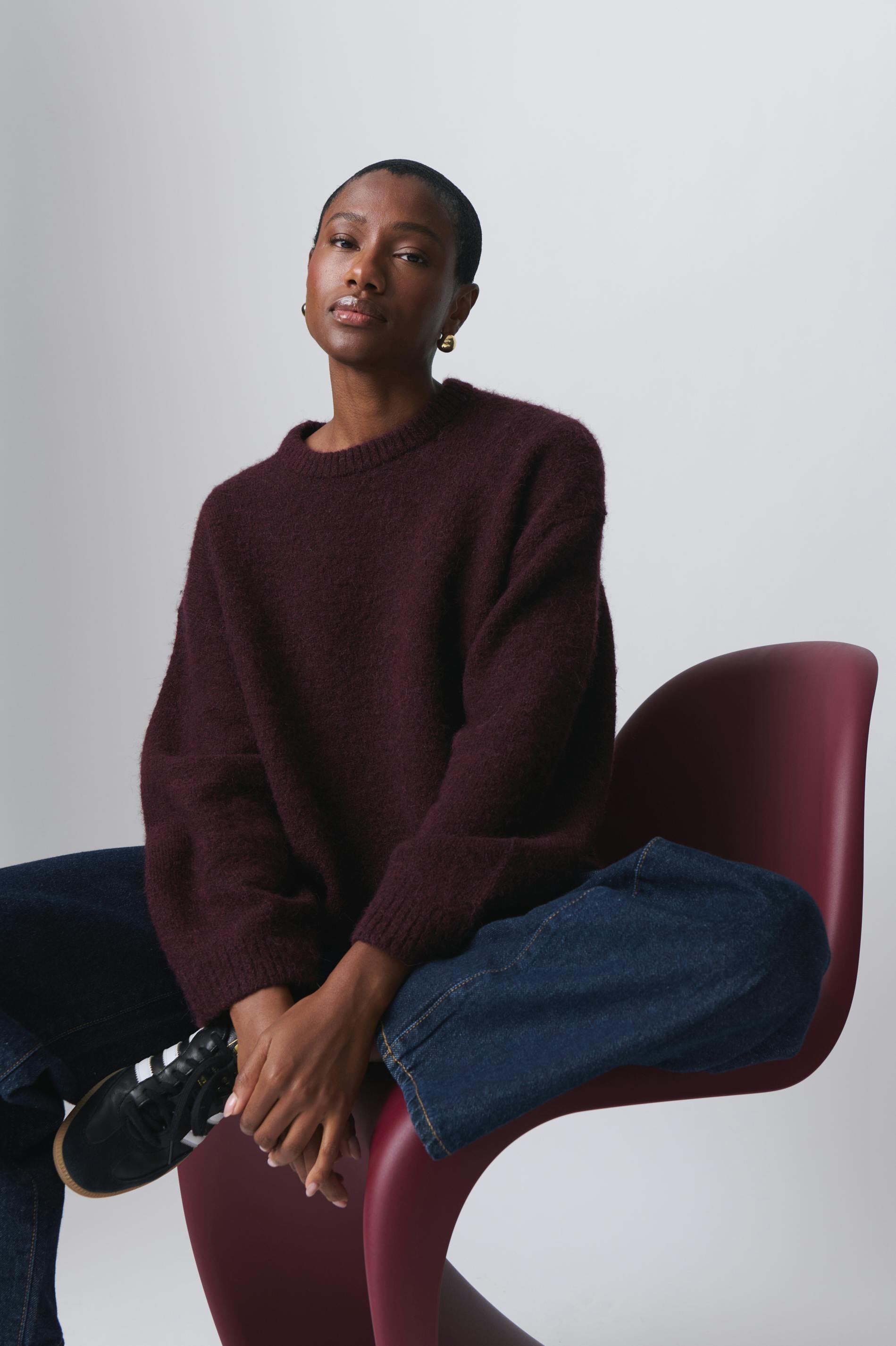 Crew neck knitted sweater