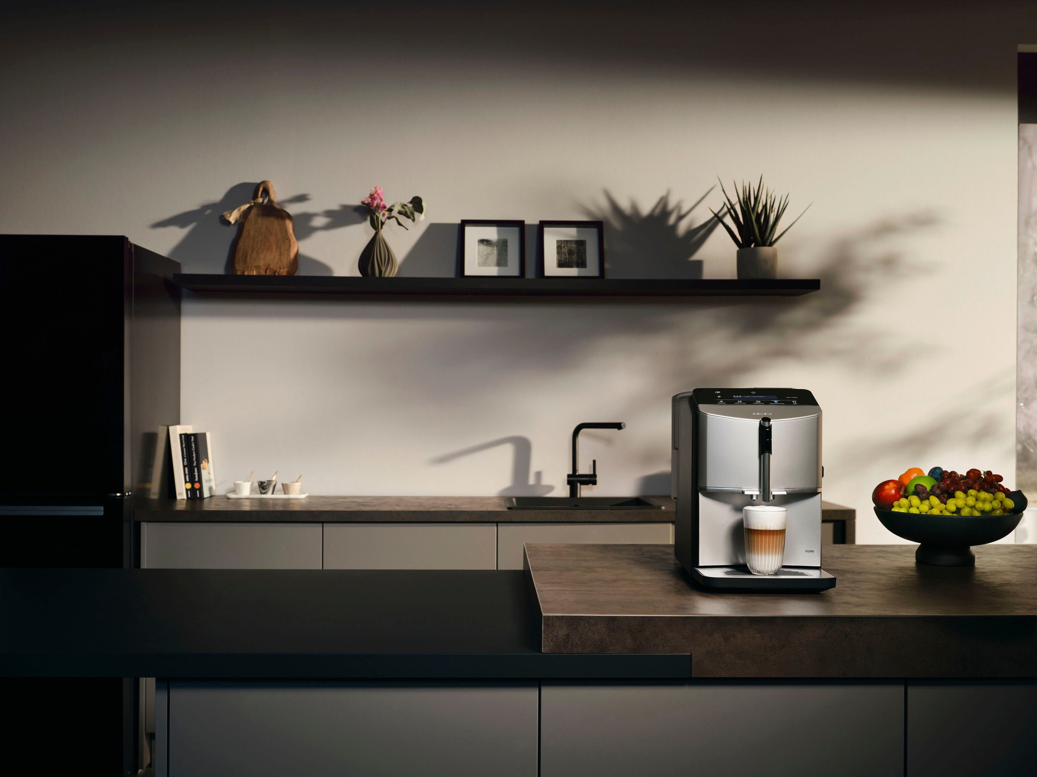 SIEMENS Kaffeevollautomat TF303E07, Inox silver metallic