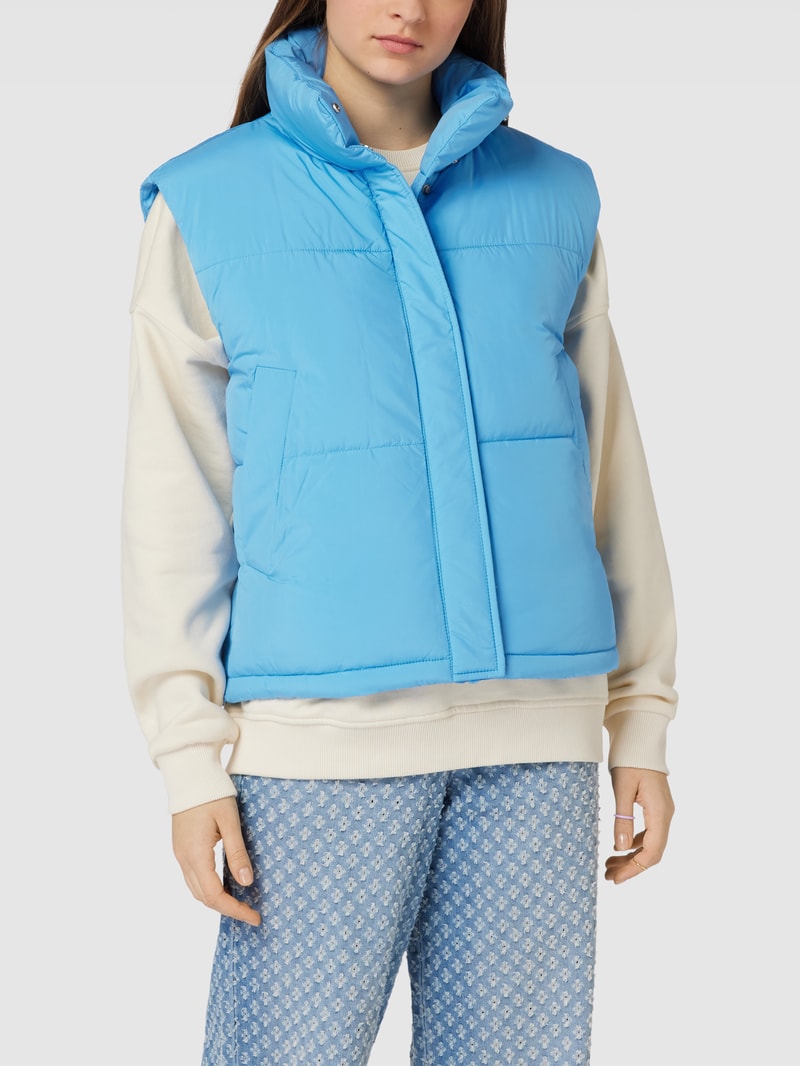 Steppweste mit Label-Detail in hellblau