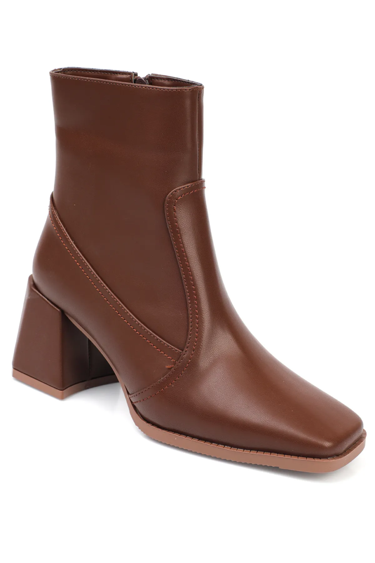 Capone Outfitters  Damenstiefel mit stumpfer Zehenpartie und seitlichem Reißverschluss
