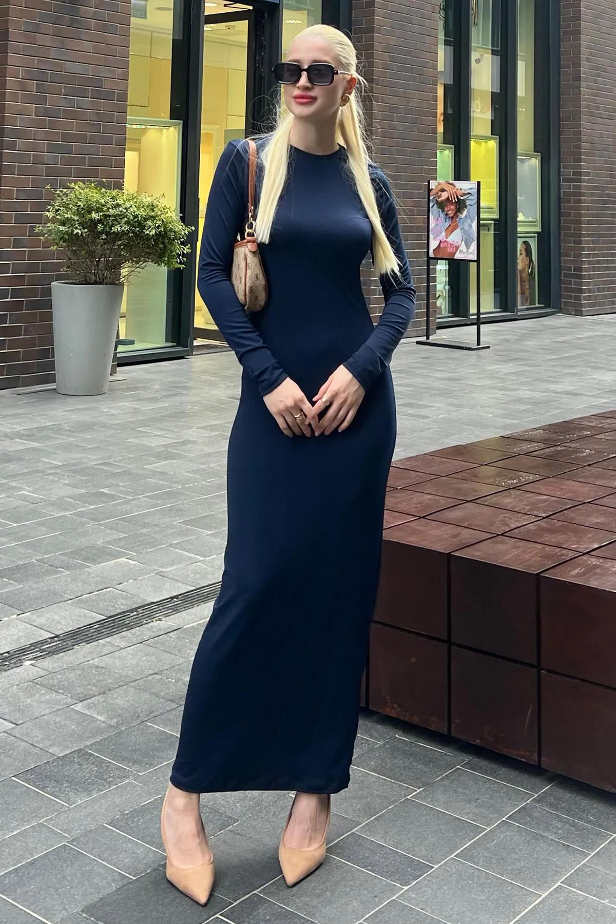 Madmext  Marineblaues Basic-Halbfischerkleid mit langen Ärmeln MG1947