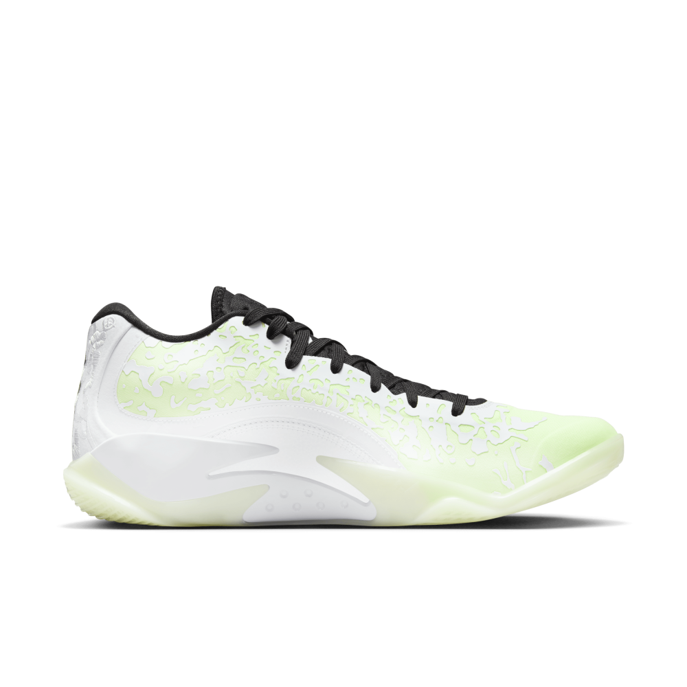 NIKE JORDAN Zion 3 DR0675-110 / weiss