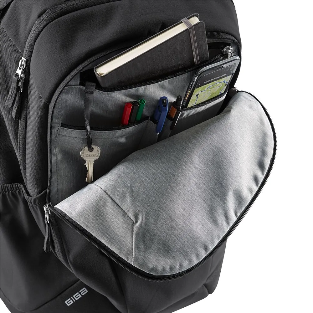 Deuter Daypack Giga - black