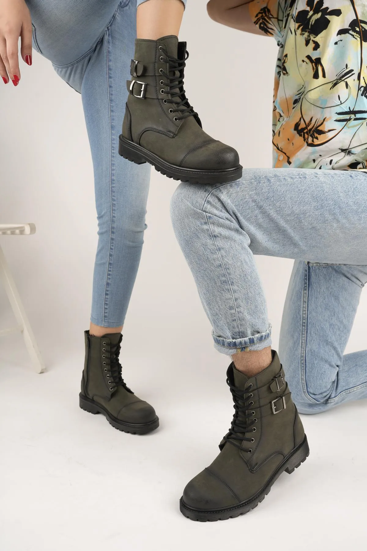 MUGGO  M452 Garantiert langlebiges Gummi, flexibel, winterfest, wasser- und kältebeständig, Unisex-Spitze und Reißverschluss