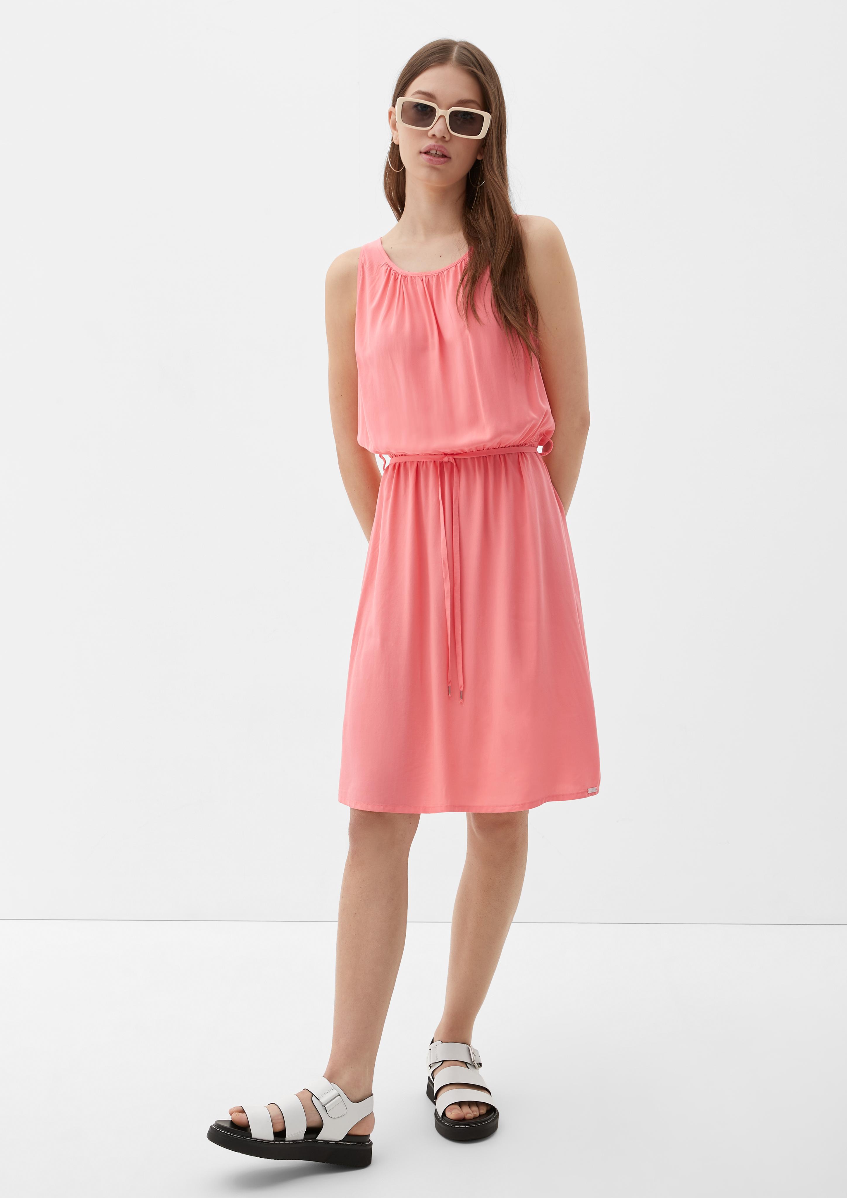 Viskosekleid mit Raffung  2132725-4281
