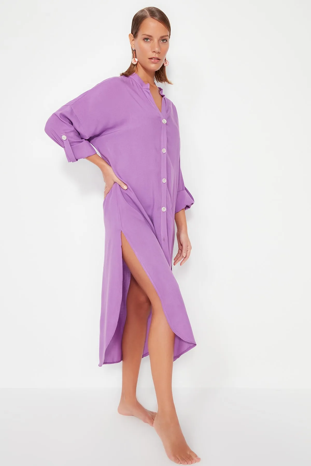 Trendyol Collection  Lila Midi-Strandkleid aus Webstoff TBESS21EL3318