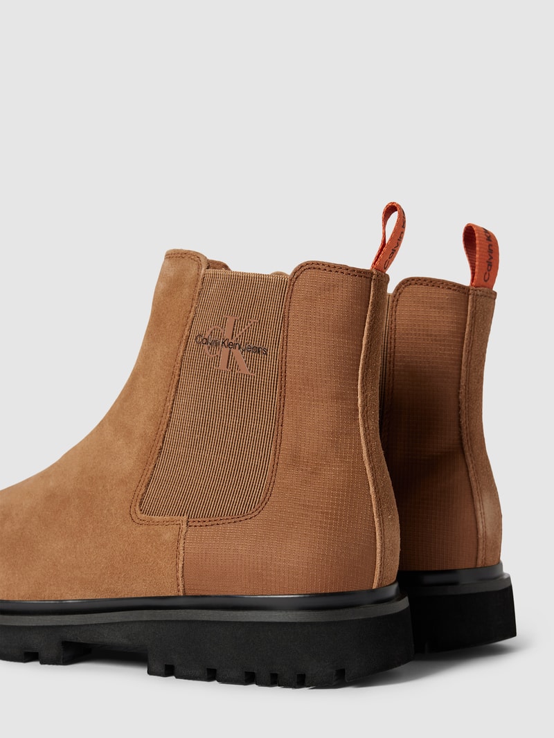 Chelsea Boots mit elastischen Einsätzen in hellbraun