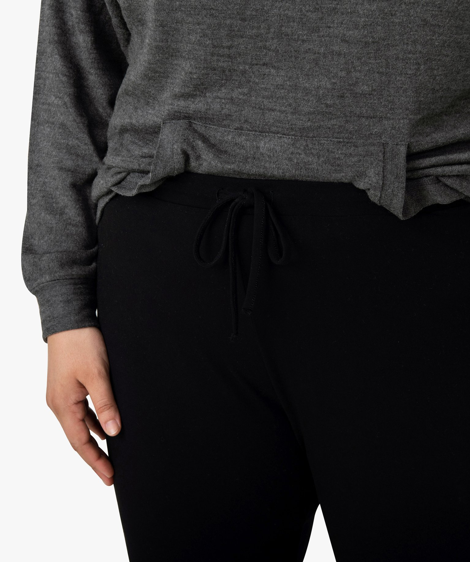 Pantalon de pyjama femme grande taille resserré dans le bas noir | GEMO