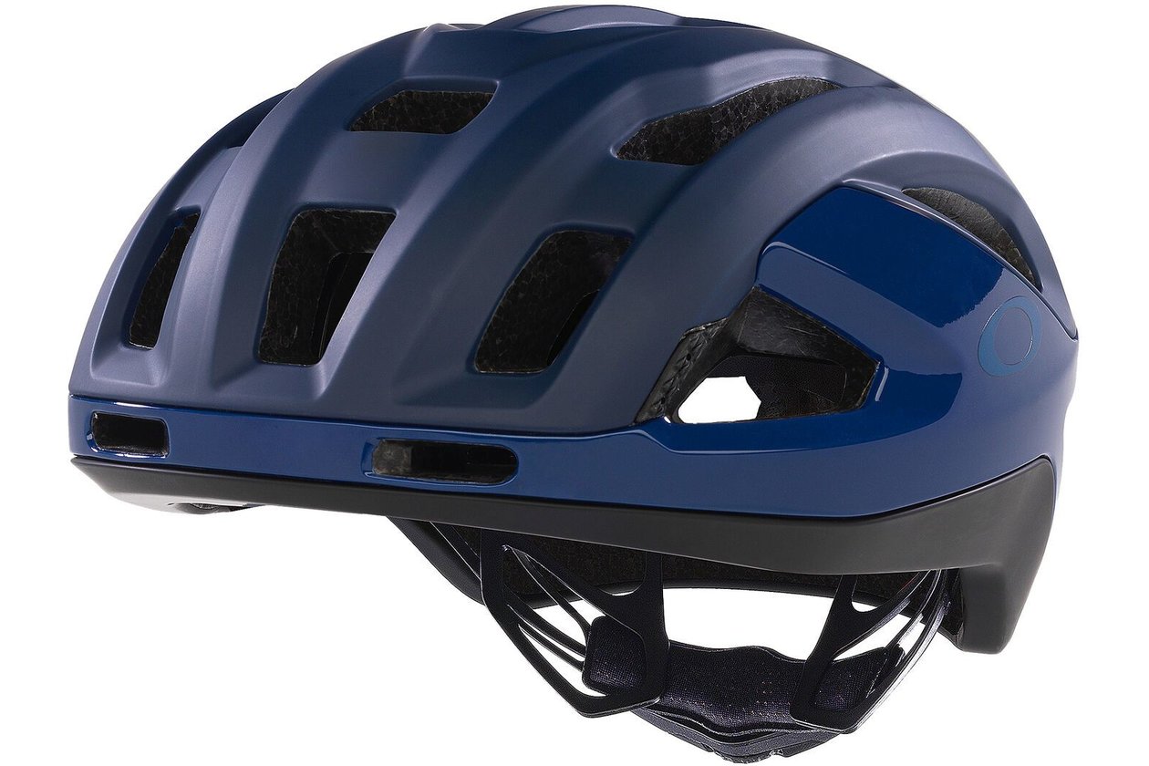 Oakley ARO3 Endurance