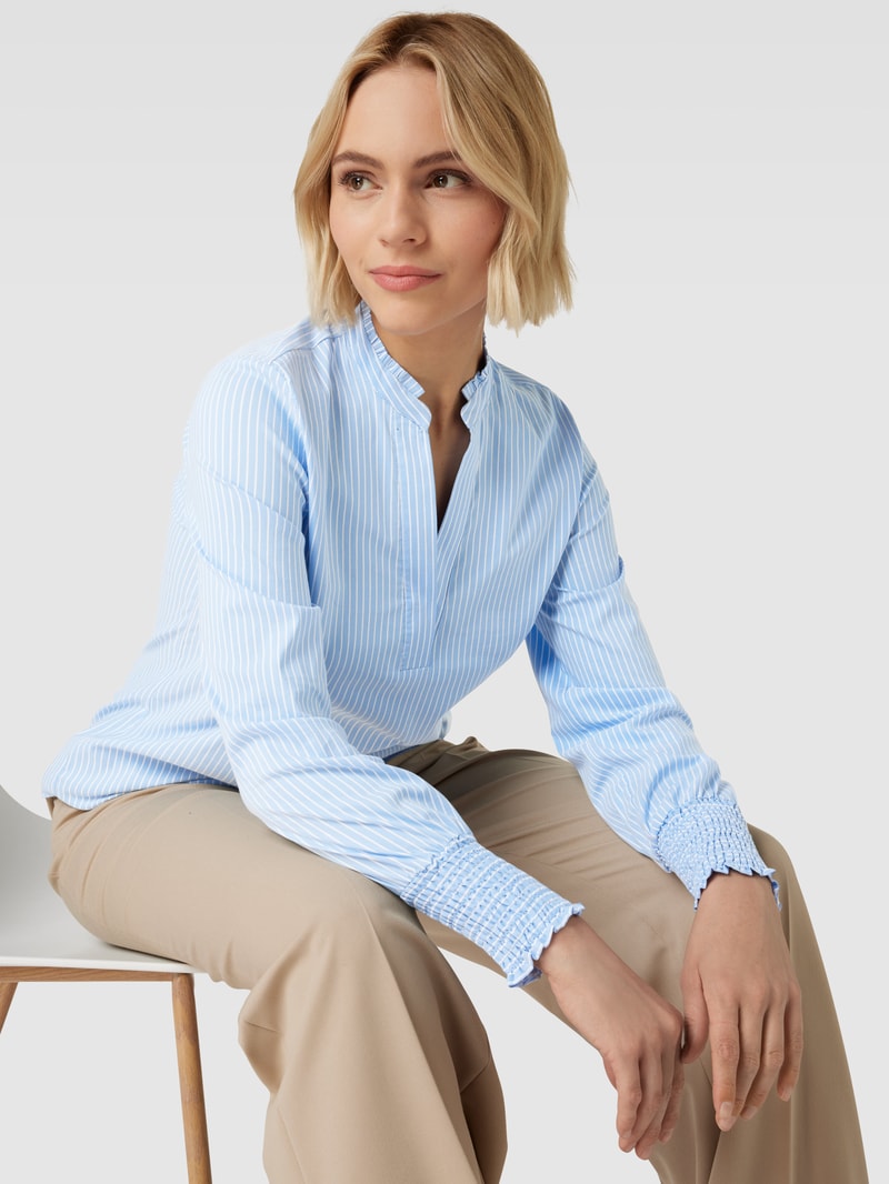 Bluse mit Streifenmuster in hellblau