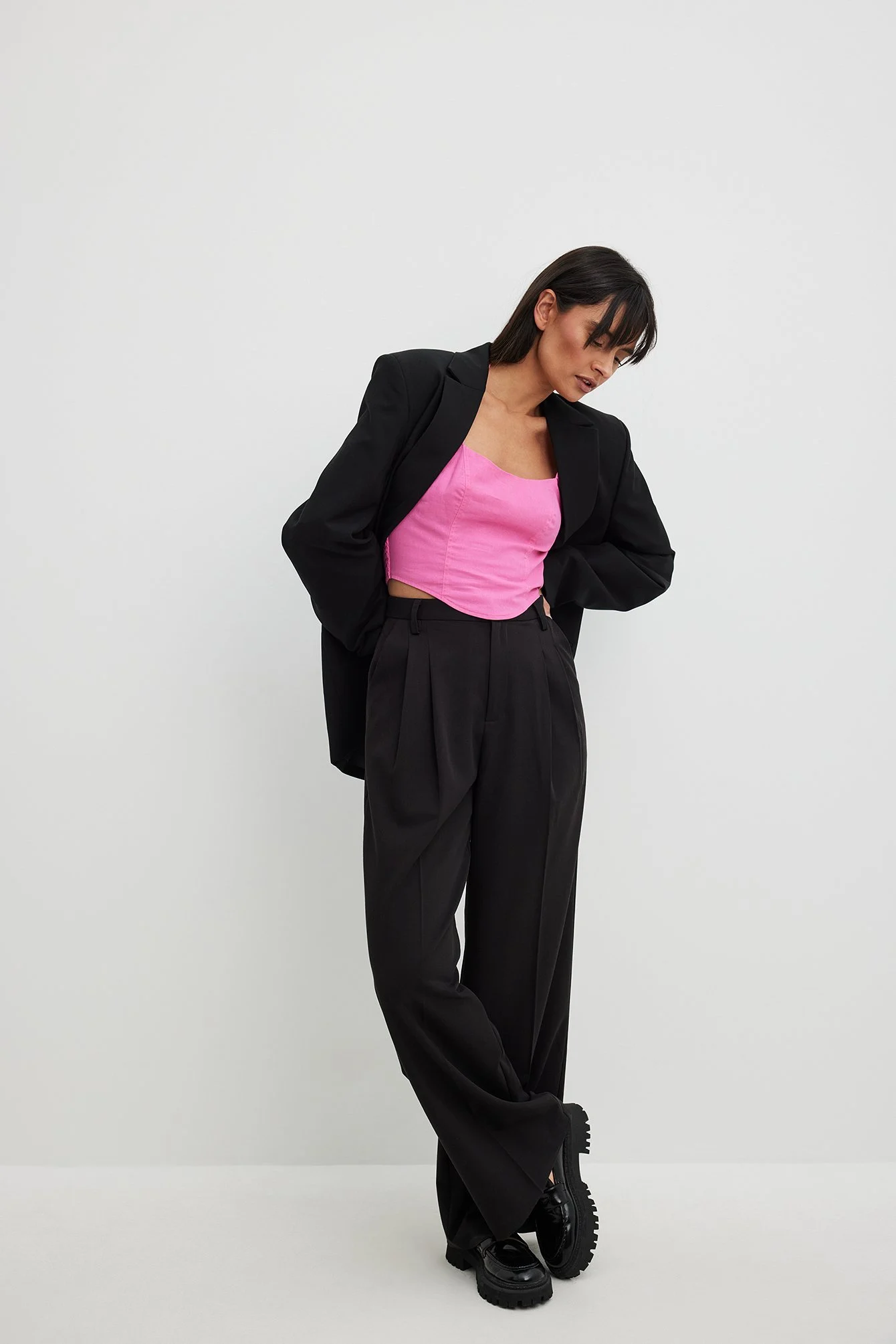Neckholder-Top aus Leinenstoff