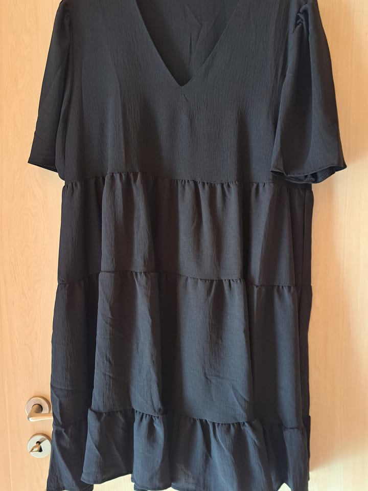 trendyol Kleid in Schwarz günstig kaufen 42