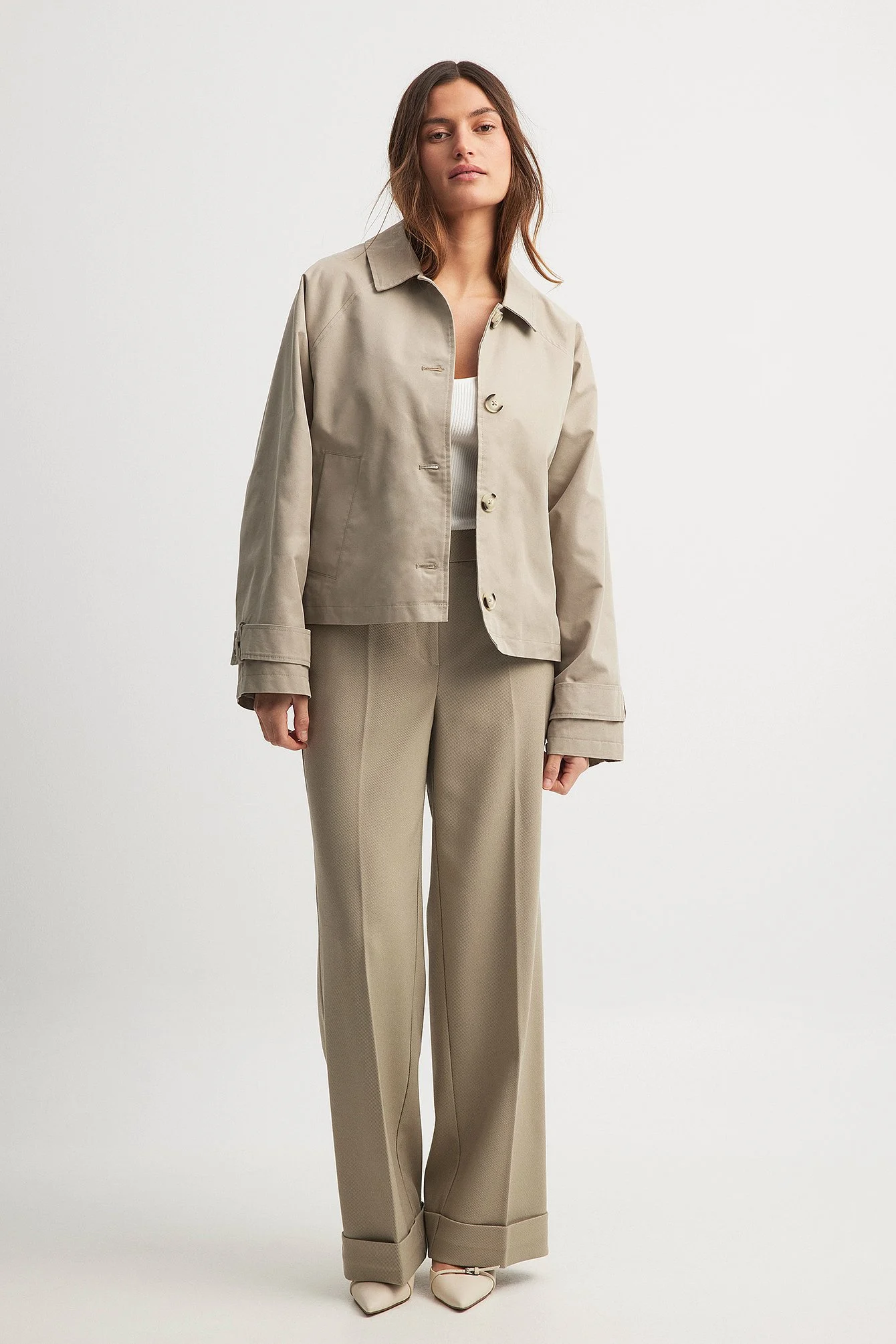 Kurzer, kastenförmiger Trenchcoat