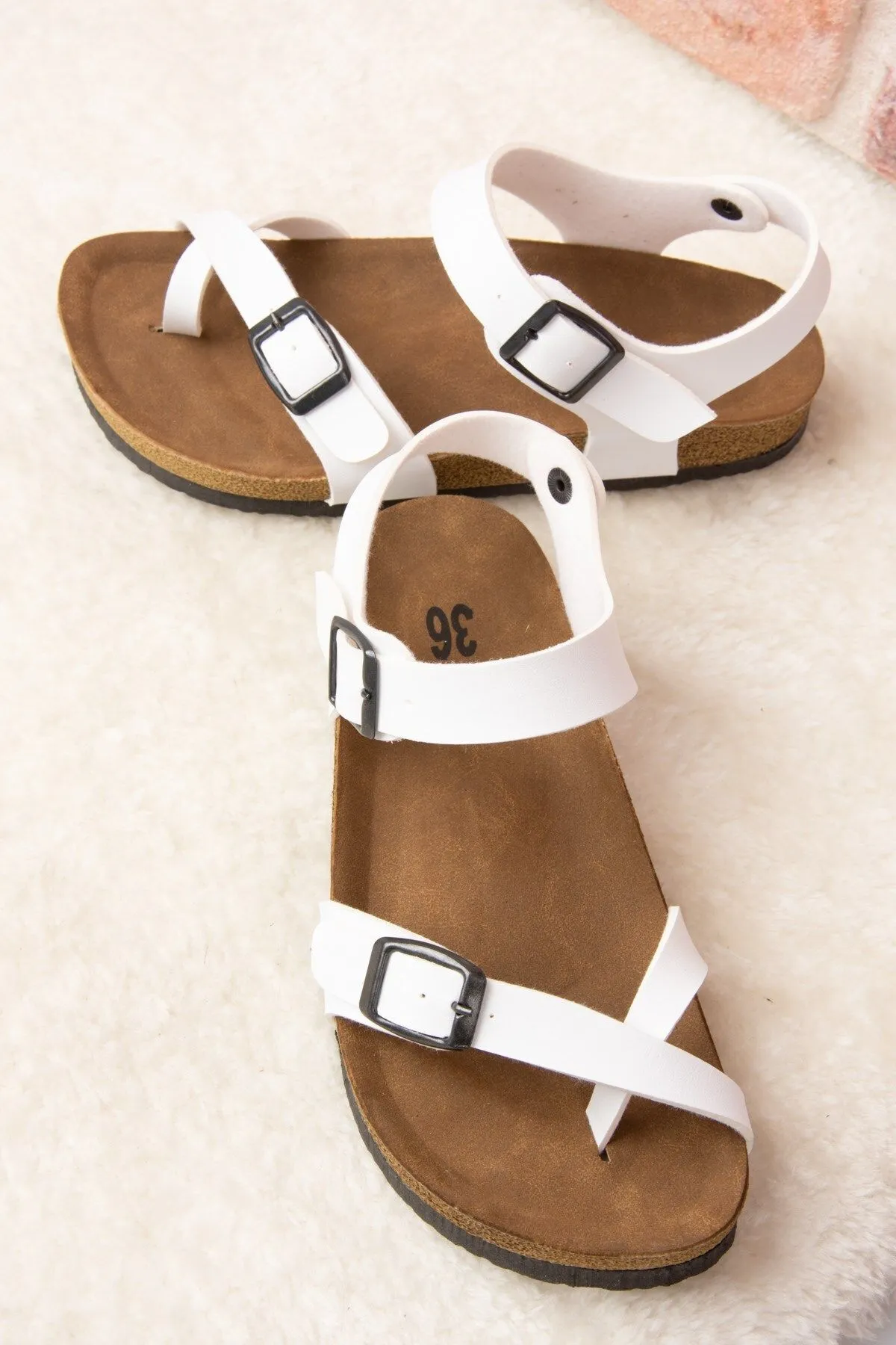 Fox Shoes  Weiße Damensandalen H777786009