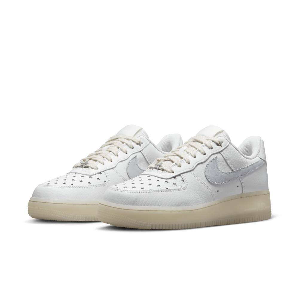 Nike Air Force 1 Wmns 07 FD0793 100 / weiss