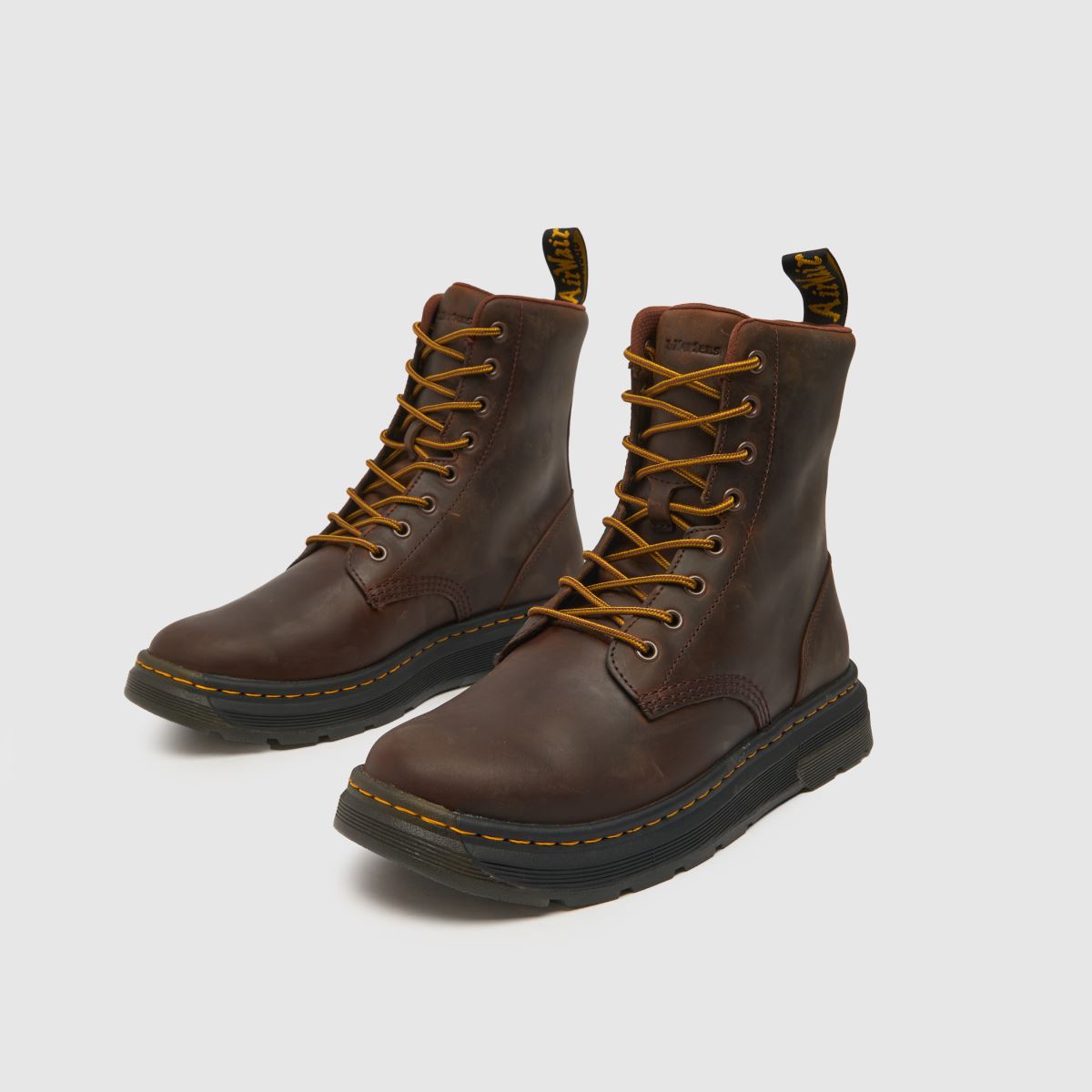 Kozačky Dr. Martens Crewson v tmavě hnědé barvě