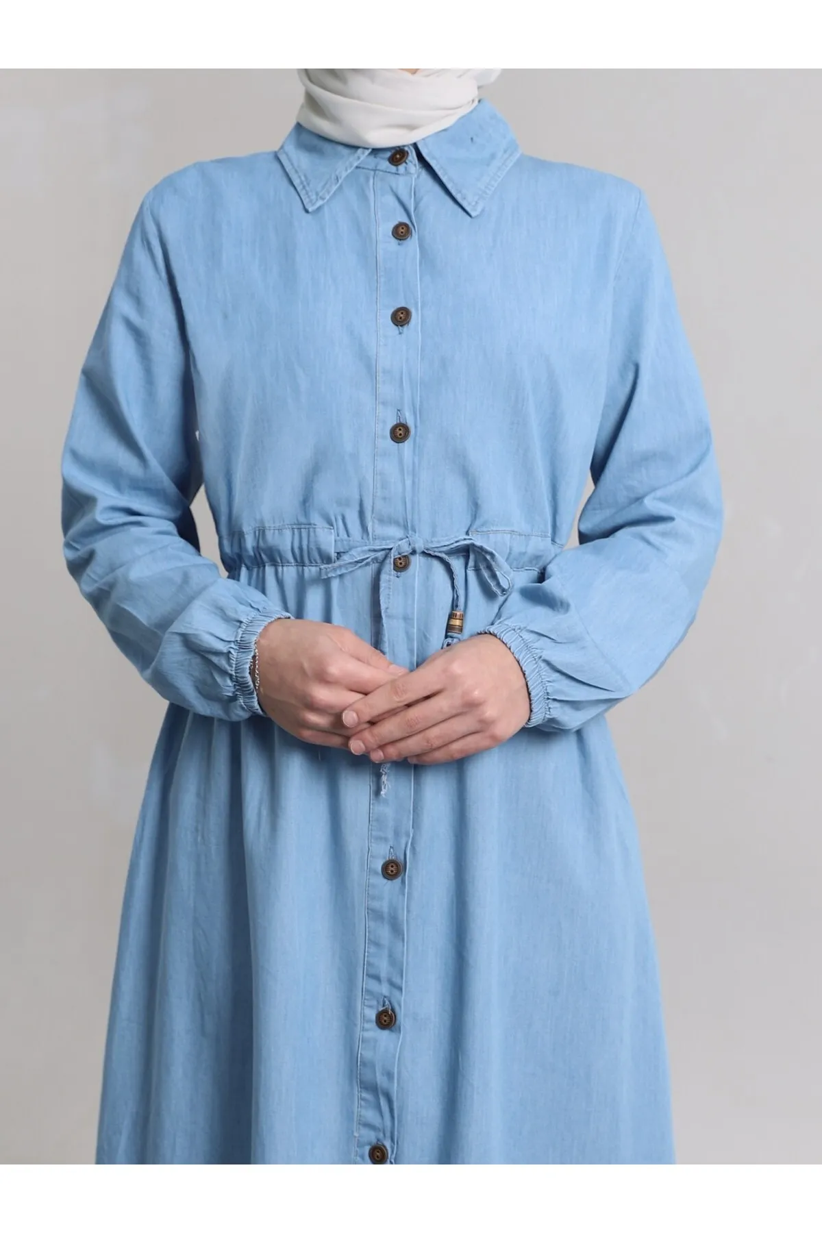 Modamorfo  Jeanskleid mit zwei Taschen und Knöpfen