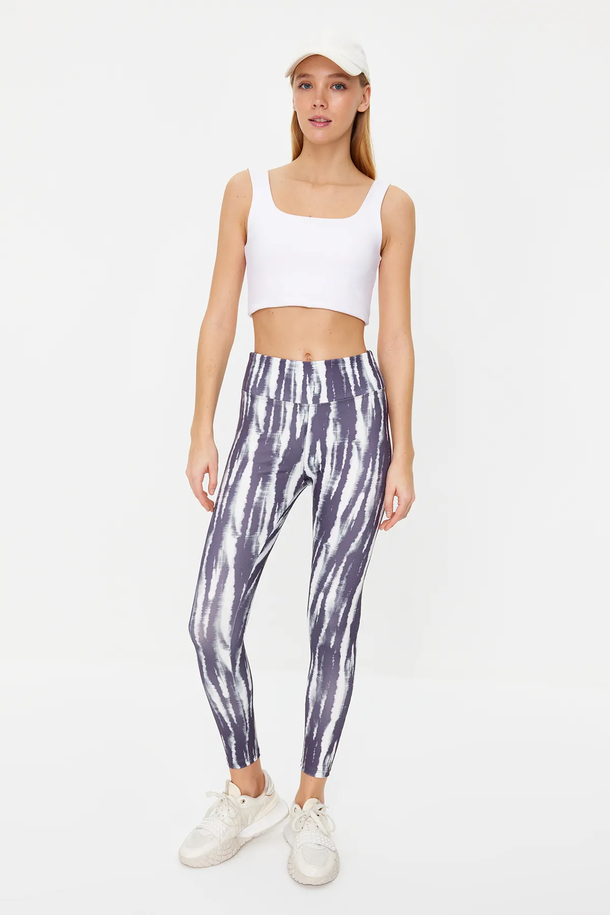 Trendyol Collection  Helle anthrazitfarbene Recovery-gemusterte gestrickte Sport-Leggings in voller Länge TWOSS20TA0089