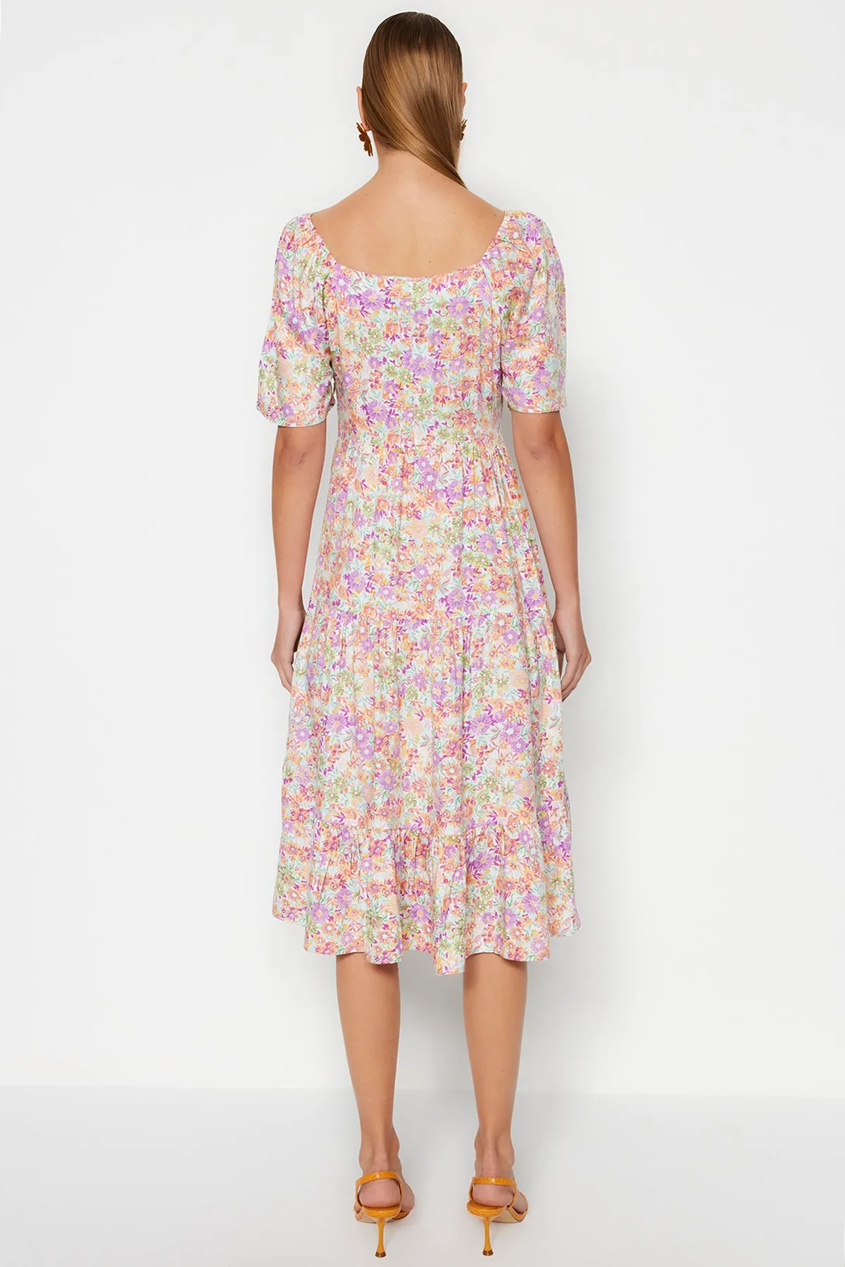 Trendyol Collection  Mintfarbenes A-Linien-Midikleid mit gewebten Ballonärmeln und Blumendruck TWOSS20EL2323