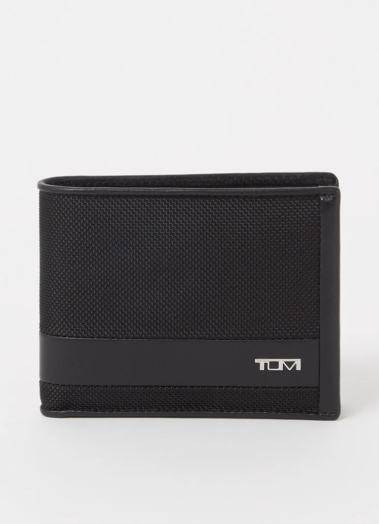 Tumi Alpha Global -lompakko, jossa on tekstuuria ja logoa