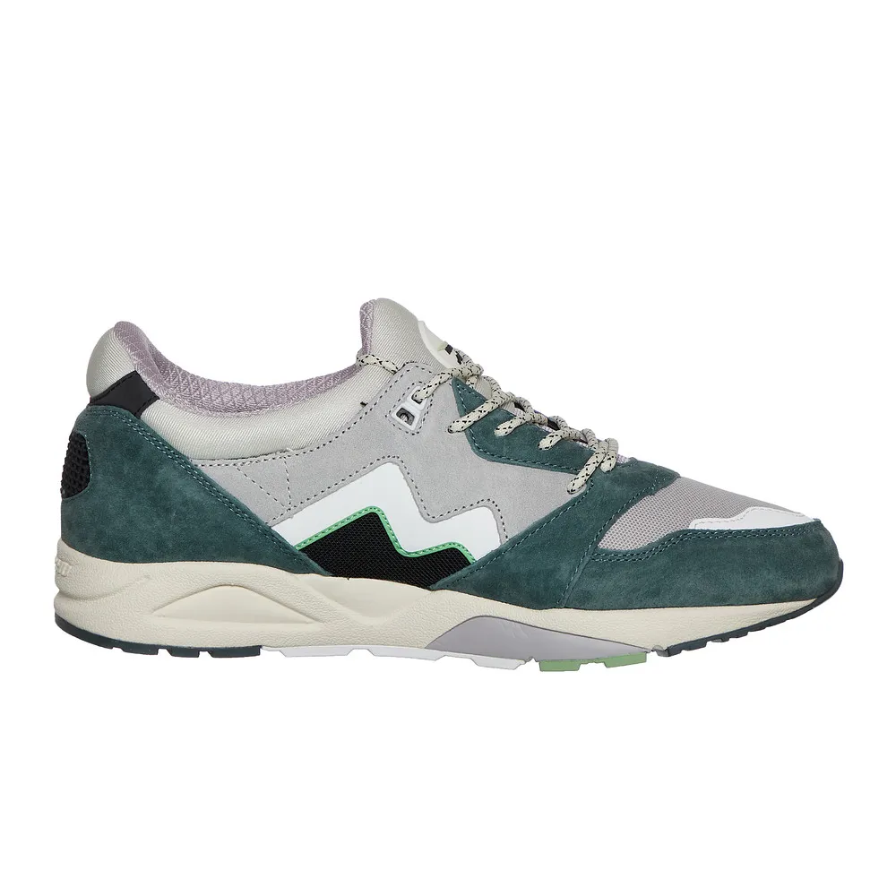 Karhu Aria 95 F803099 / weiss