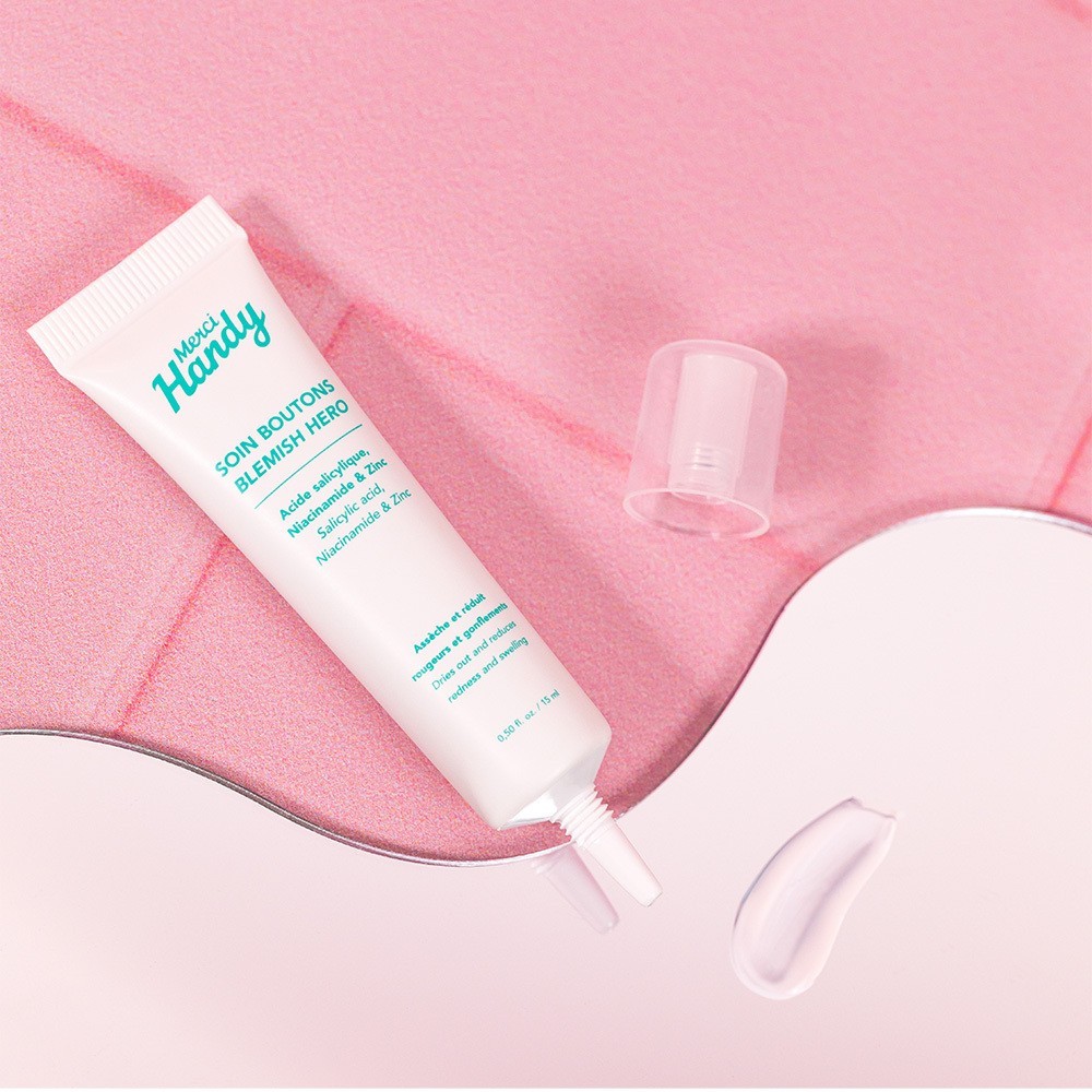 Takk til Handy Skin Hero Duo: En punktbehandling og dens komedoneekstraktor