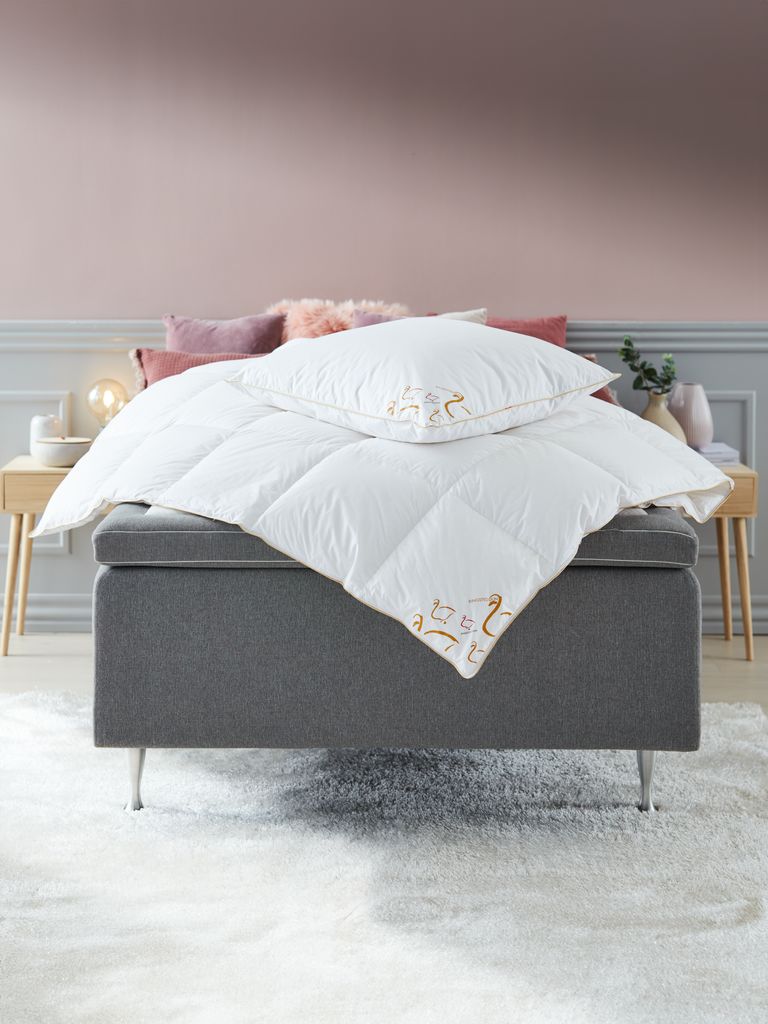Couette en duvet d'oie doré ROYAL GOLD 135 x 200 cm, garnie de duvet Ringsted, ROYAL GOLD chaude