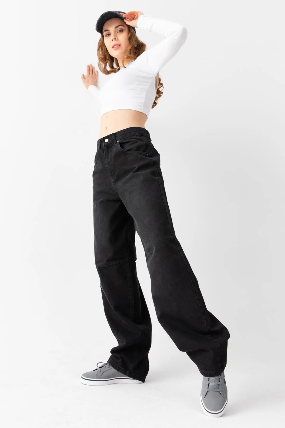Maule  Schnalle im Detail, lockerer Schnitt, weites Bein, bequeme Baggy-Jeans, lockere Damenhose @milano