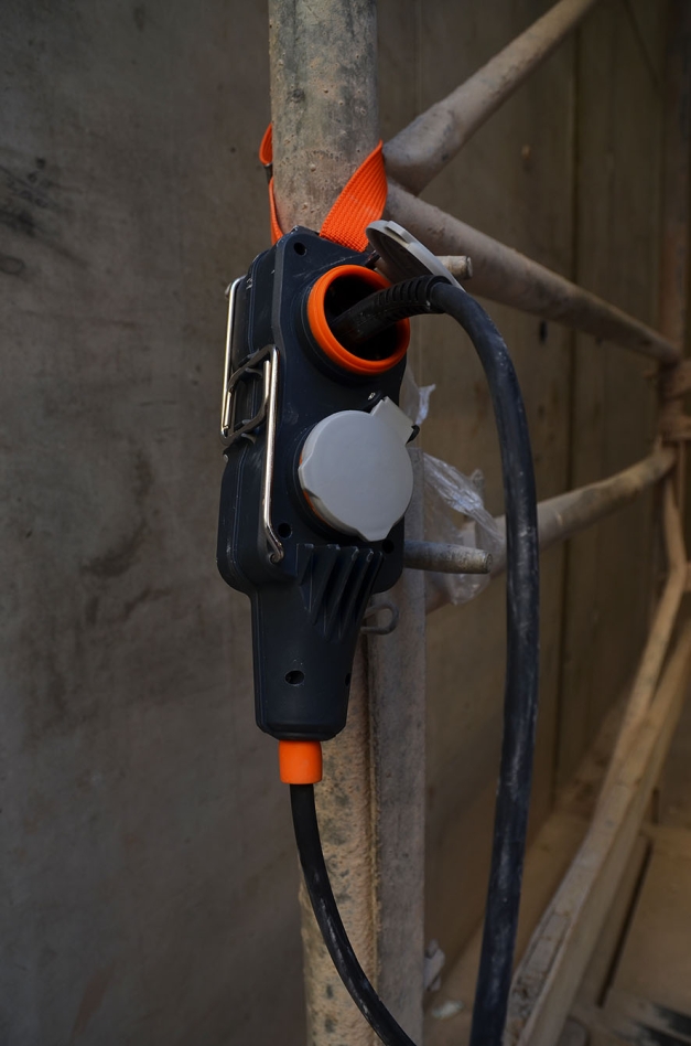 Brennenstuhl ProfessionalLINE 9161250160 Powerblock med forlængerkabel IP54 4x 25 m sort H07RN-F 3G1.5
