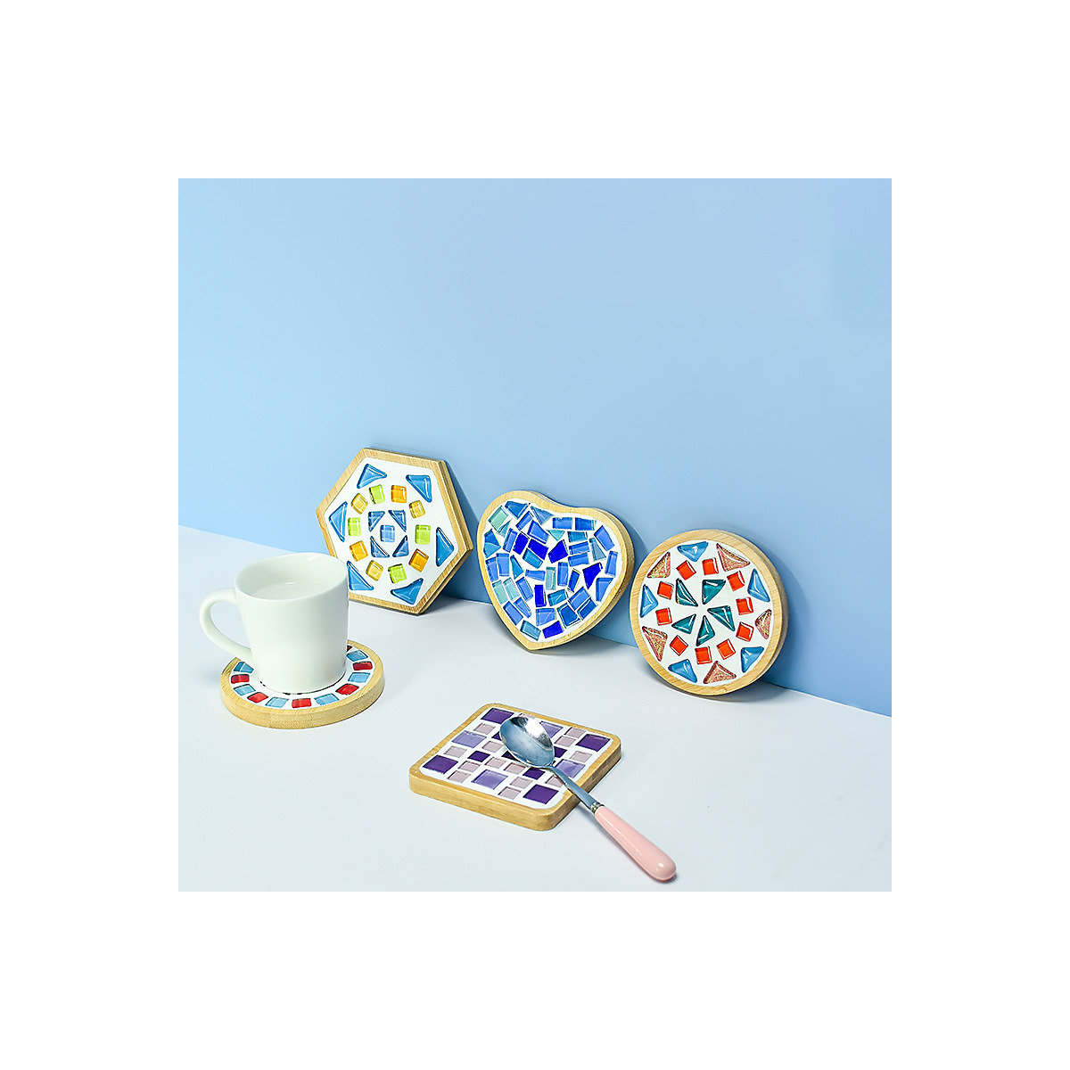 Mosaik-DIY-Untersetzer, kreatives handgefertigtes Materialpaket Eltern-Kind-Aktivitätscollage-Spielzeug für Kinder Deko-Bastelsets
