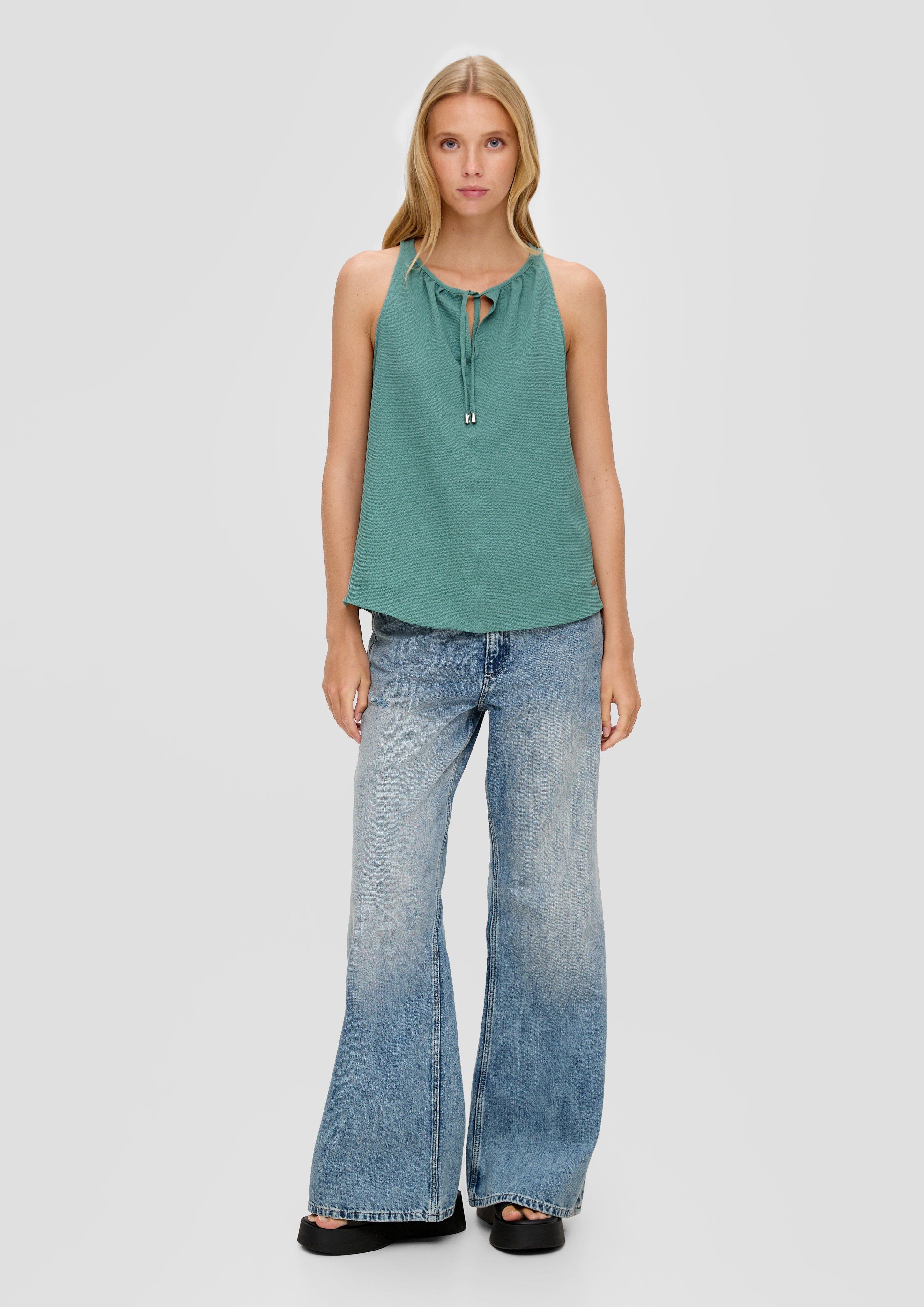 Ärmellose Bluse aus Crêpe  2128539-6575
