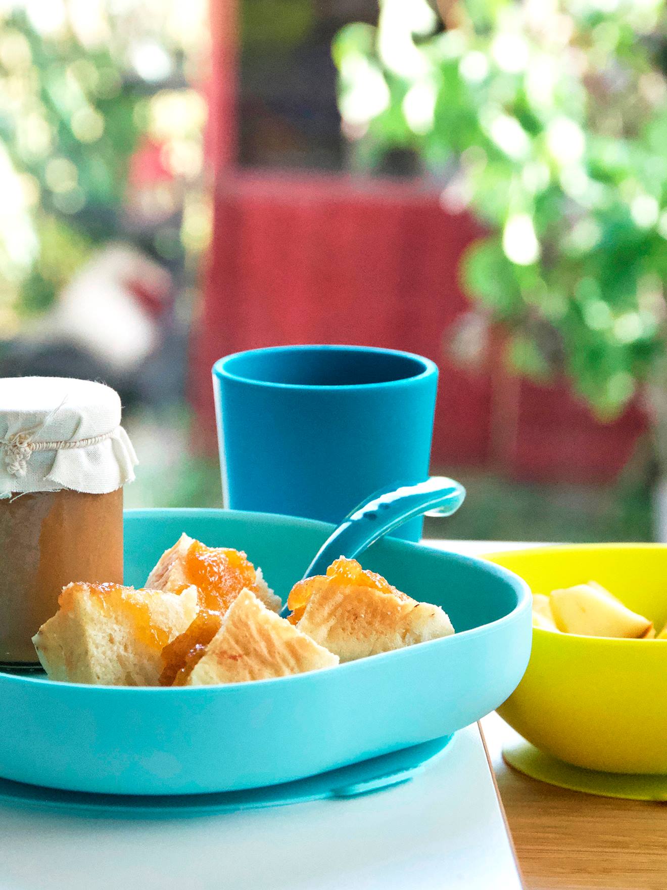 Assiette silicone avec ventouse BEABA bleu