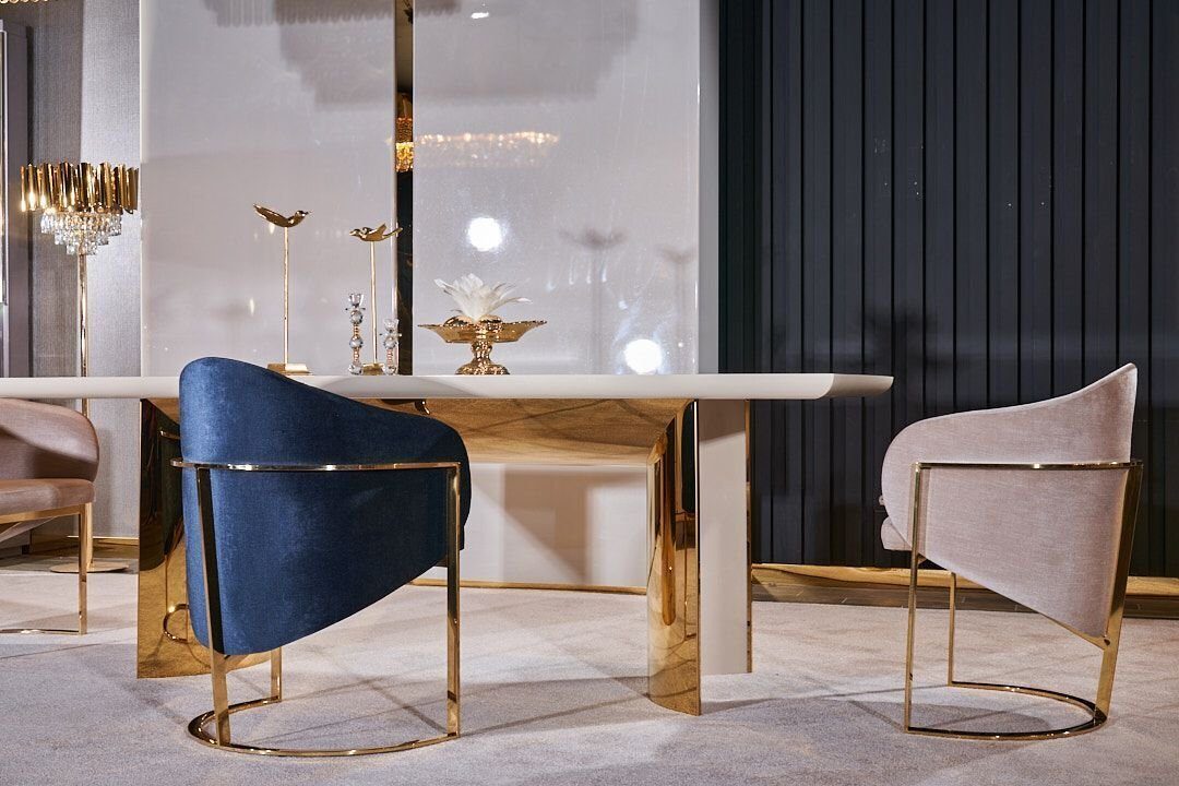 JVmoebel Esszimmer-Set Esszimmer Komplett Tisch 4 Stühle Anrichte Spiegel Set 7tlg Esstisch, (7-St., 4х Stühle, Spiegel, Tisch, Anrichte), Made in Europa
