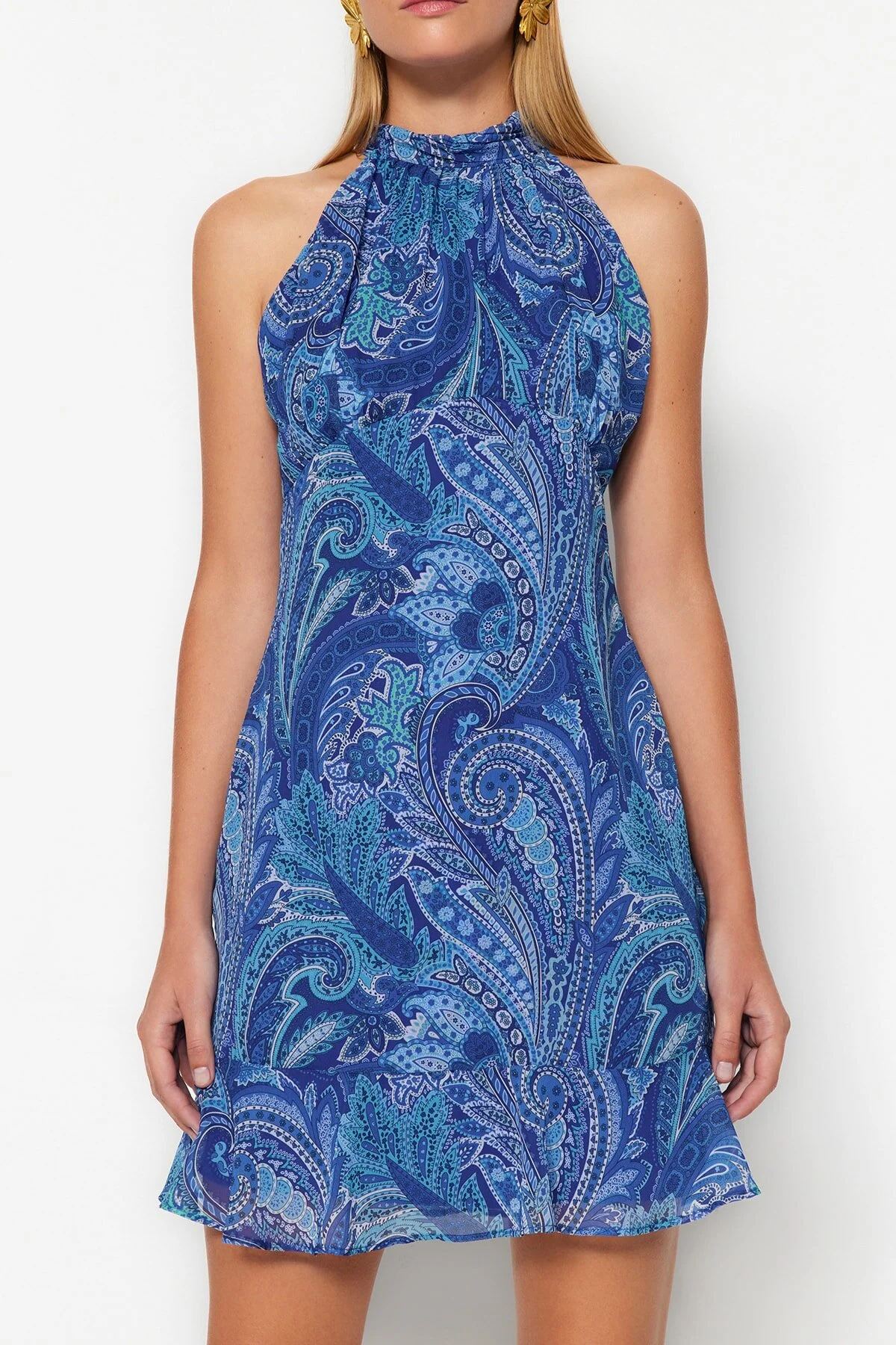 Trendyol Collection  Blaues, bedrucktes Neckholder-Minikleid aus Webstoff mit Futter TWOSS23EL02293