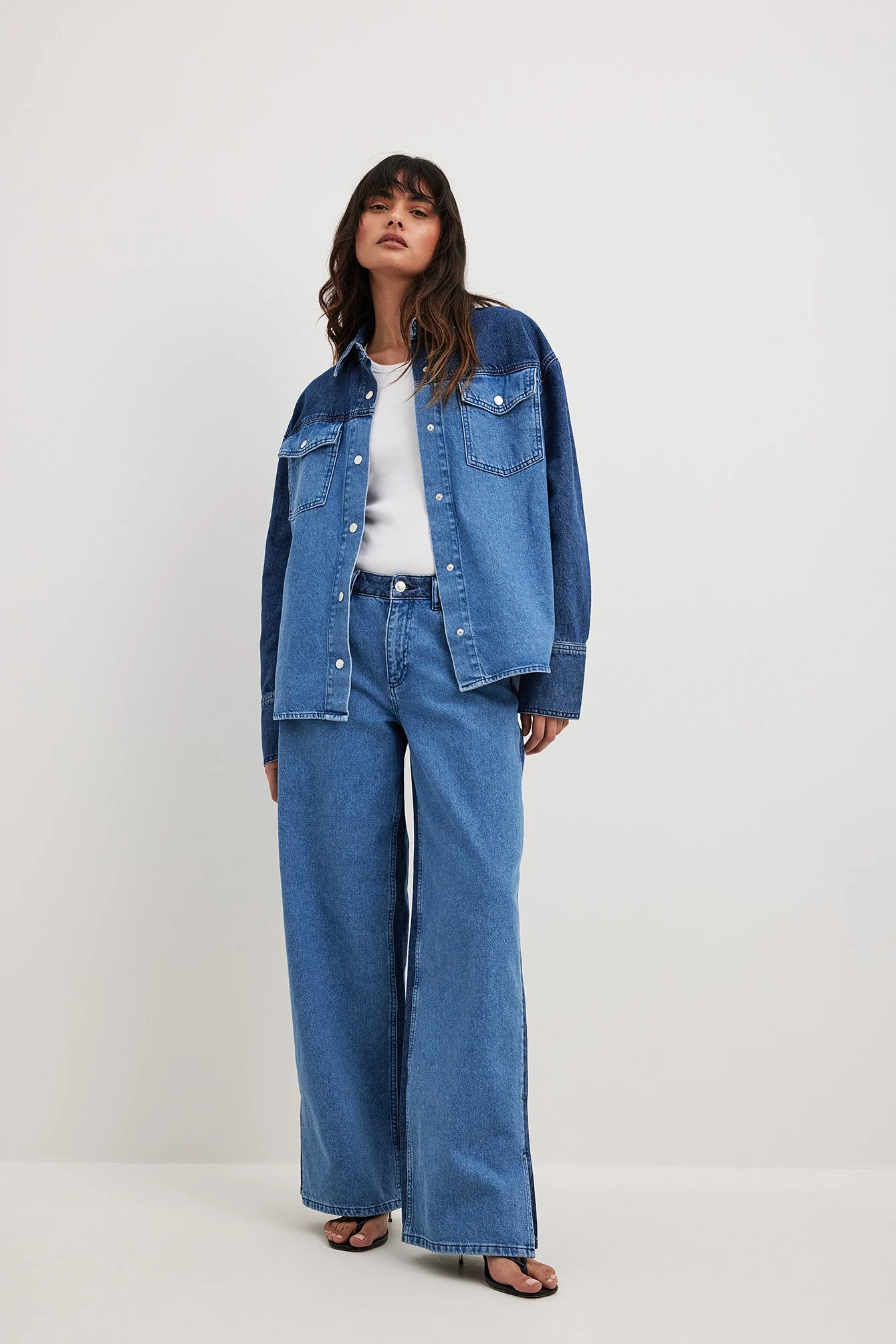 Zweifarbiges Jeanshemd