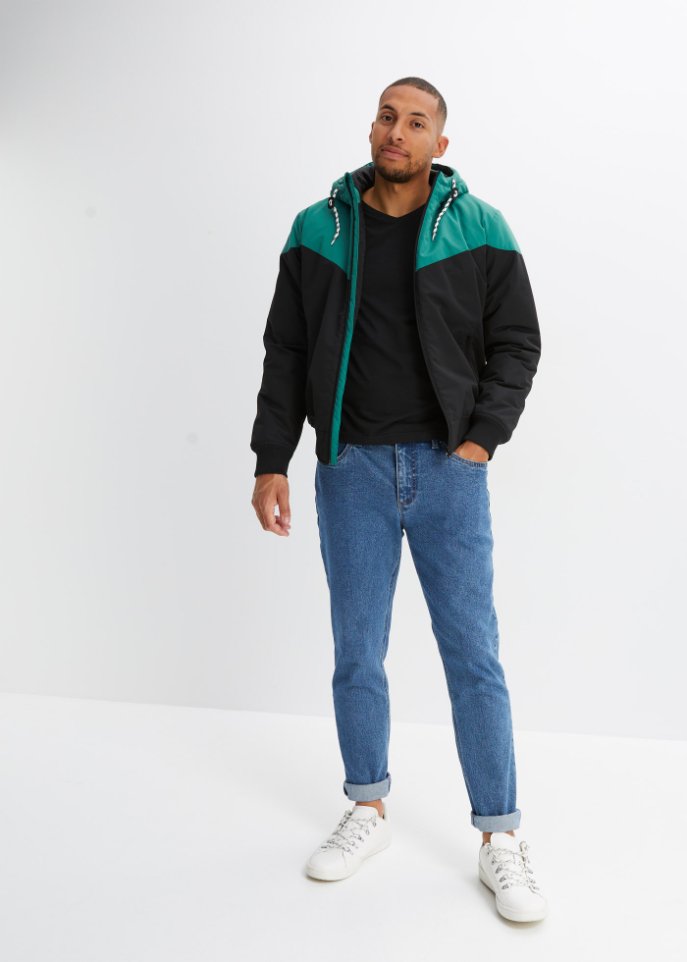 Winterjacke mit Kapuze