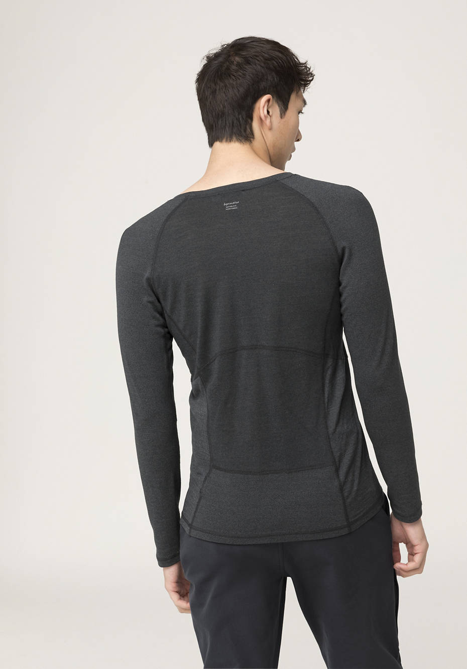 Struktur-Funktionsshirt aus Merinowolle mit Seide