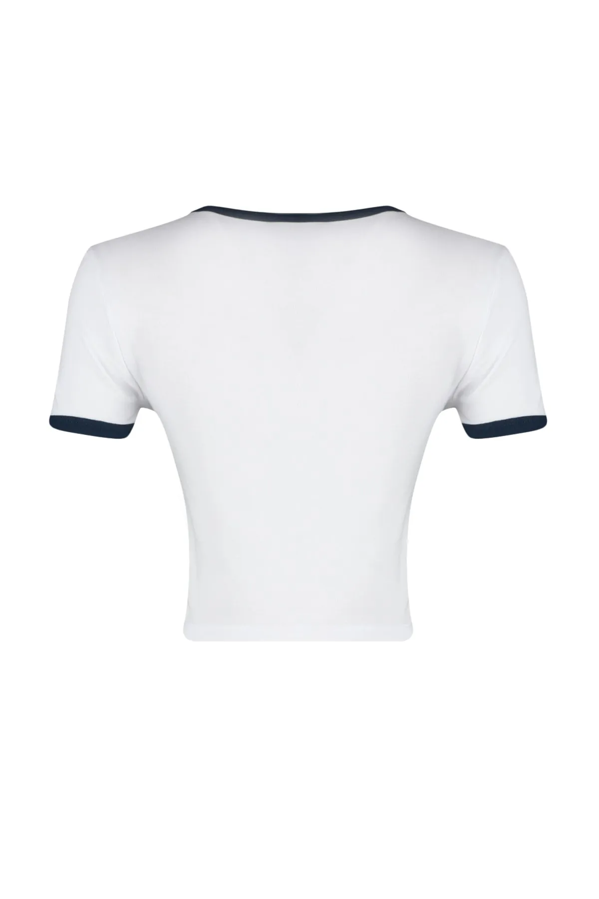 Trendyol Collection  Weißes, figurbetontes, kurz geschnittenes Strick-T-Shirt mit Slogan-Aufdruck aus 100 % Baumwolle TWOSS23TS00100