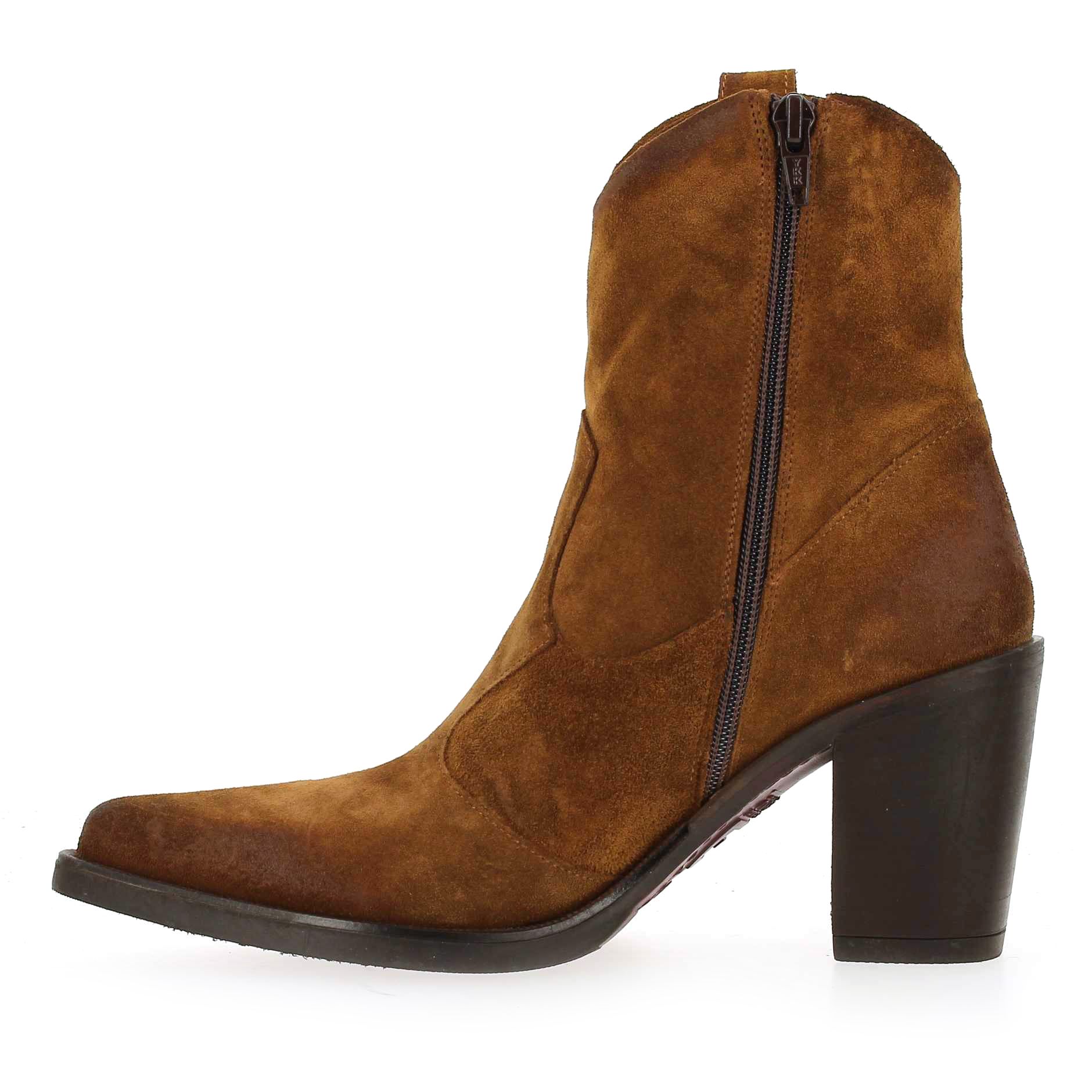 Emanuele Crasto   5023 - Camel