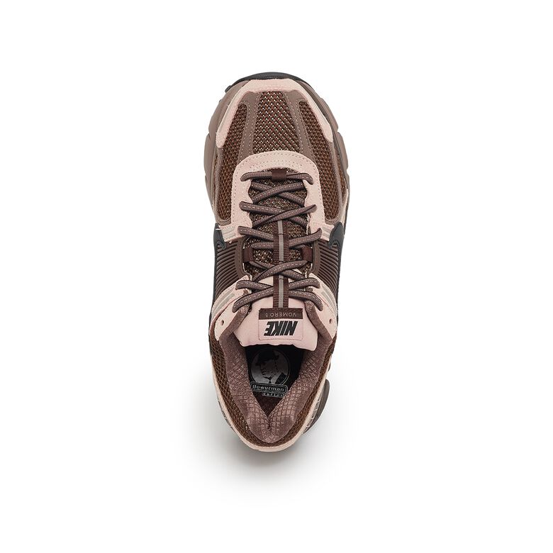 NIKE Wmns Zoom Vomero 5 
