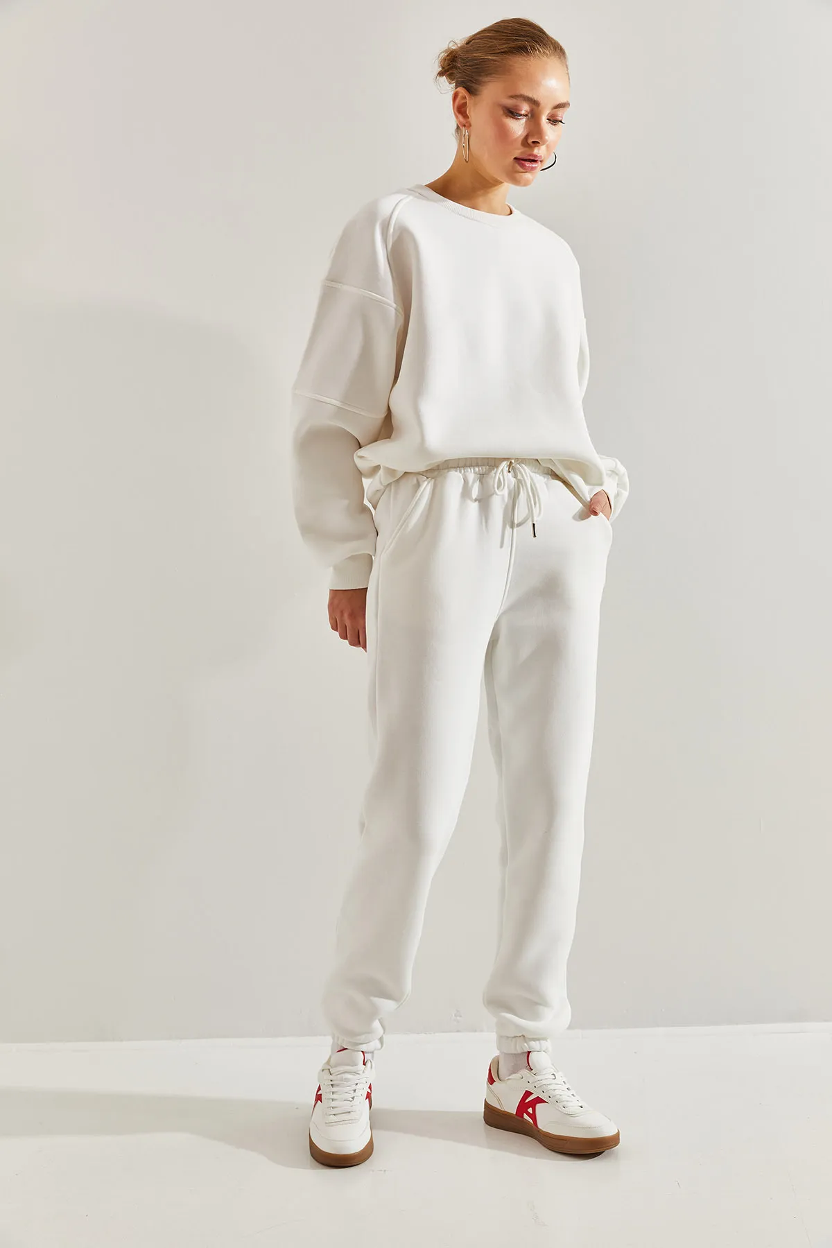 Bianco Lucci  Set aus Oberteil und Unterteil mit drei Fäden und Raglanärmeln für Damen