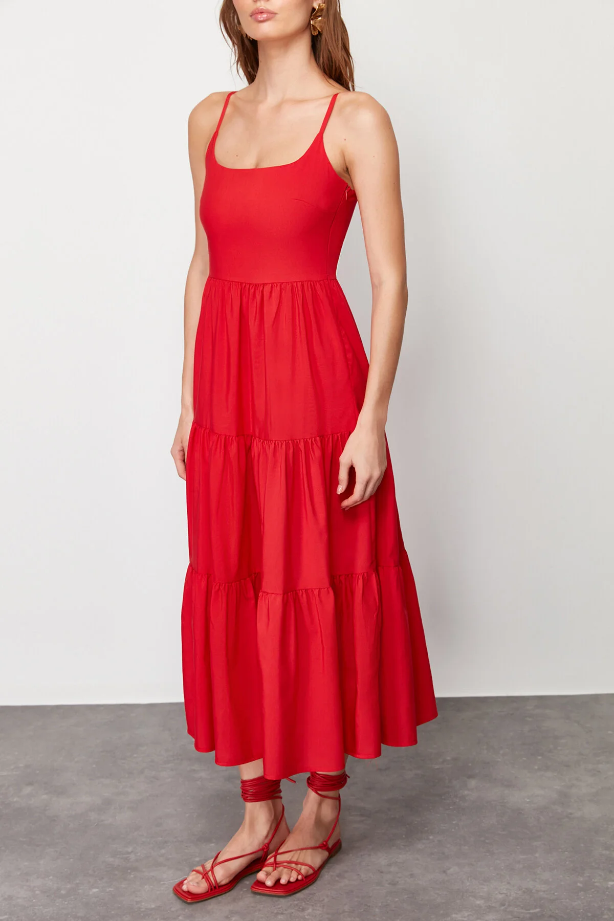 Trendyol Collection  Roter Rock mit Taillenöffnung, gewebter Baumwollmischung, Maxikleid TWOSS24EL00386