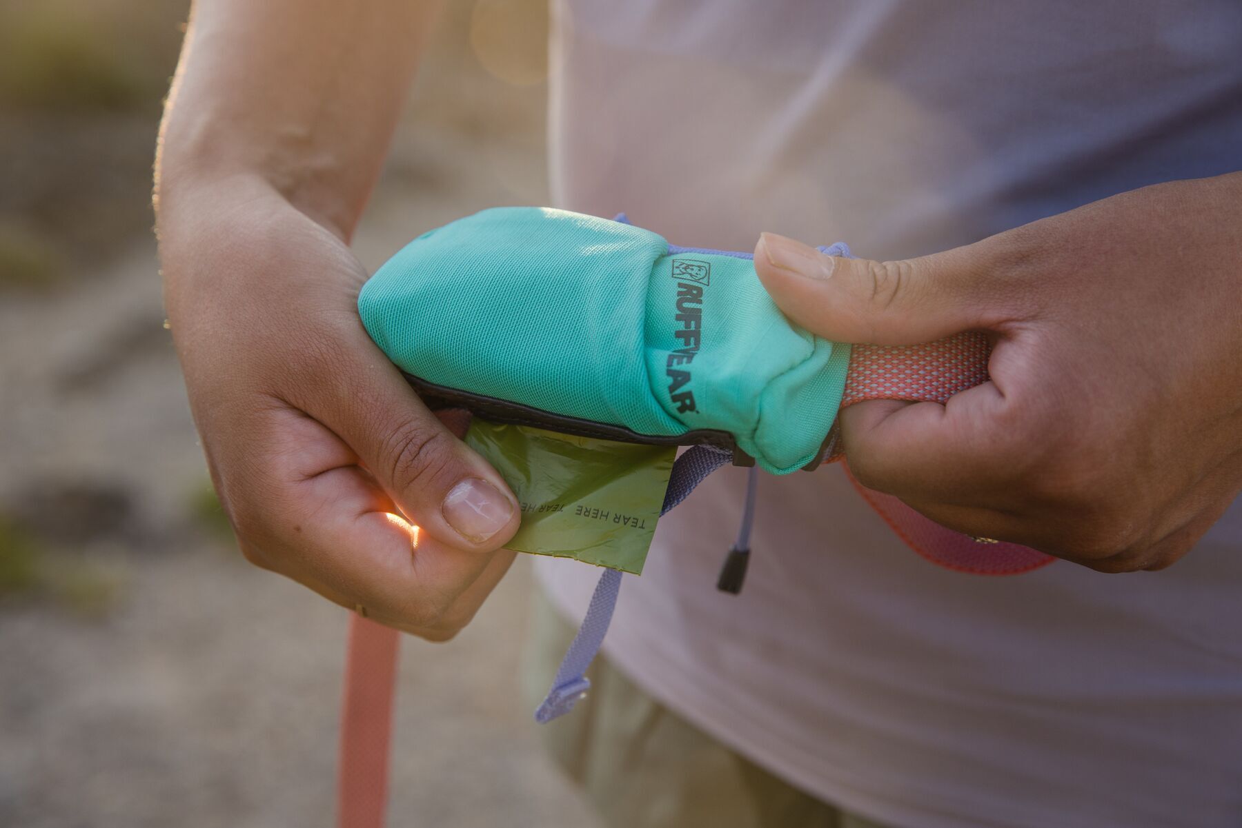 Ruffwear Hundekotbeutel Ruffwear Stash Bag Mini™ Kotbeutelspender