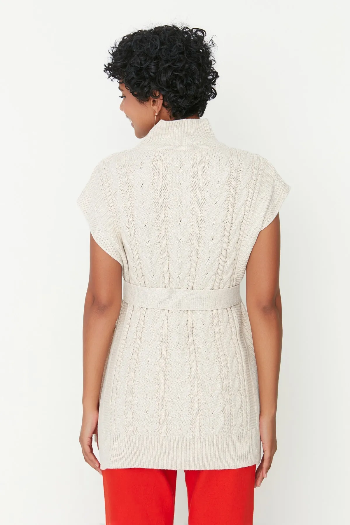 Trendyol Collection  Weit geschnittener Woll-Strickanzug mit Gürtel in Stein TWOAW22BZ0031