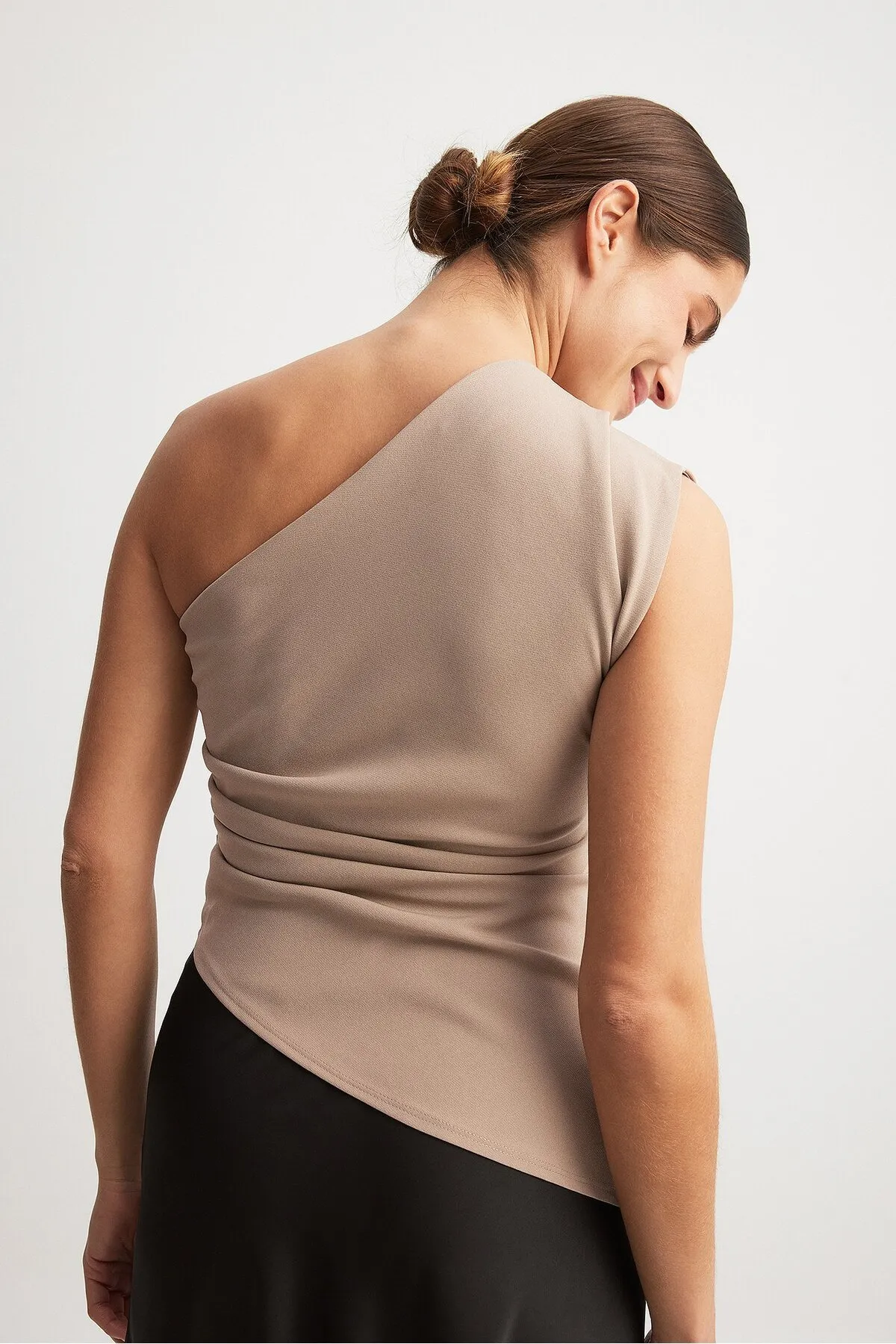 NA-KD  Asymmetrisches One-Shoulder-Top