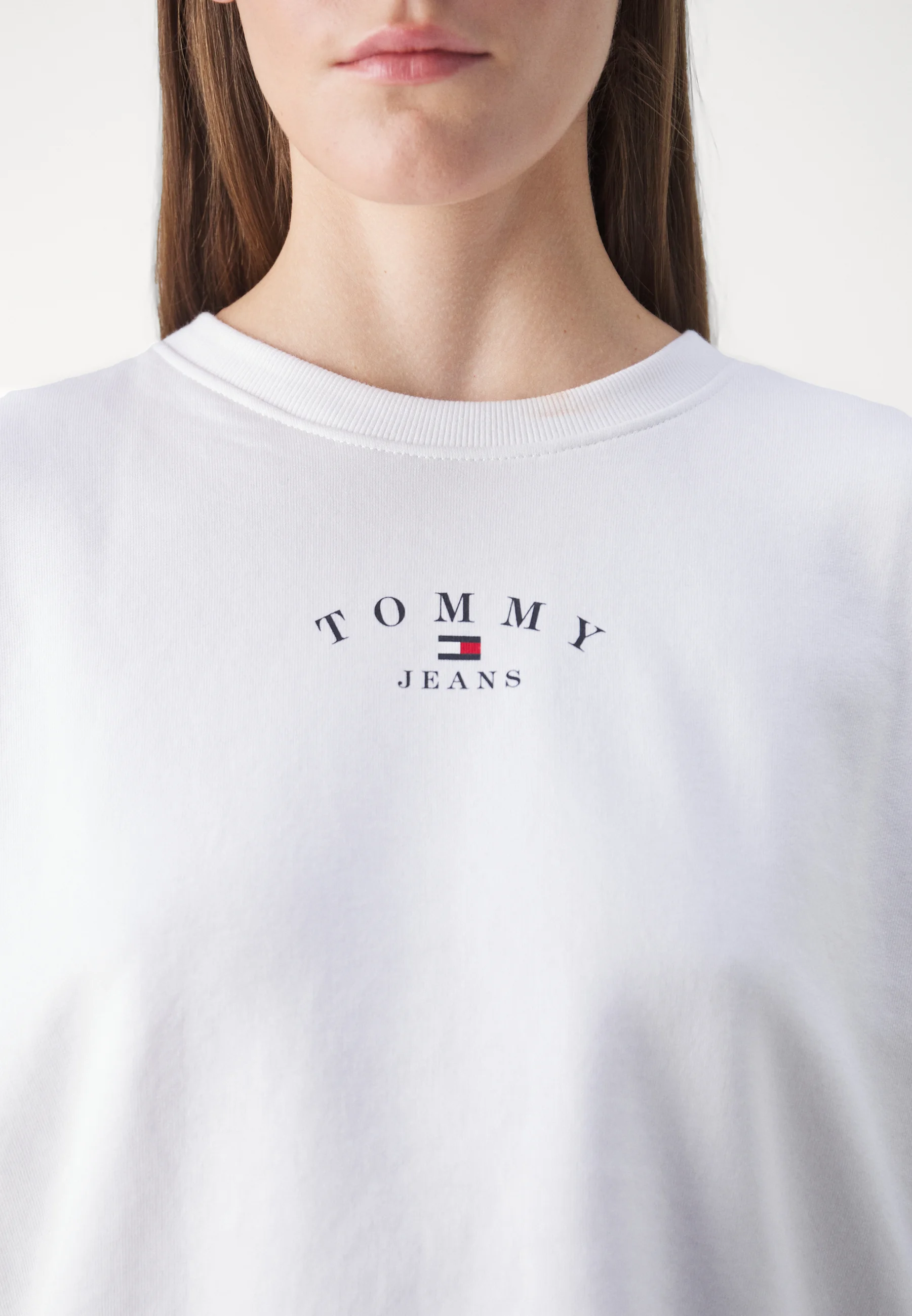 Sudadera Tommy Jeans Essential Logo Crew