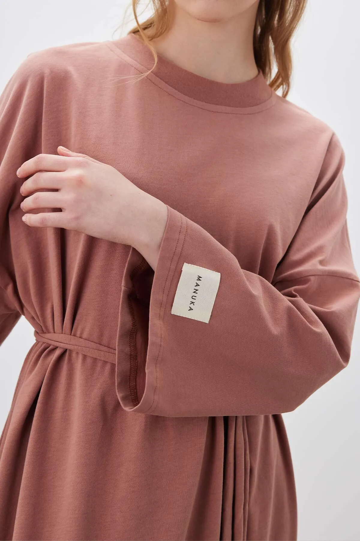 Manuka  Übergroßes langes bequemes Kleid Dusty Rose